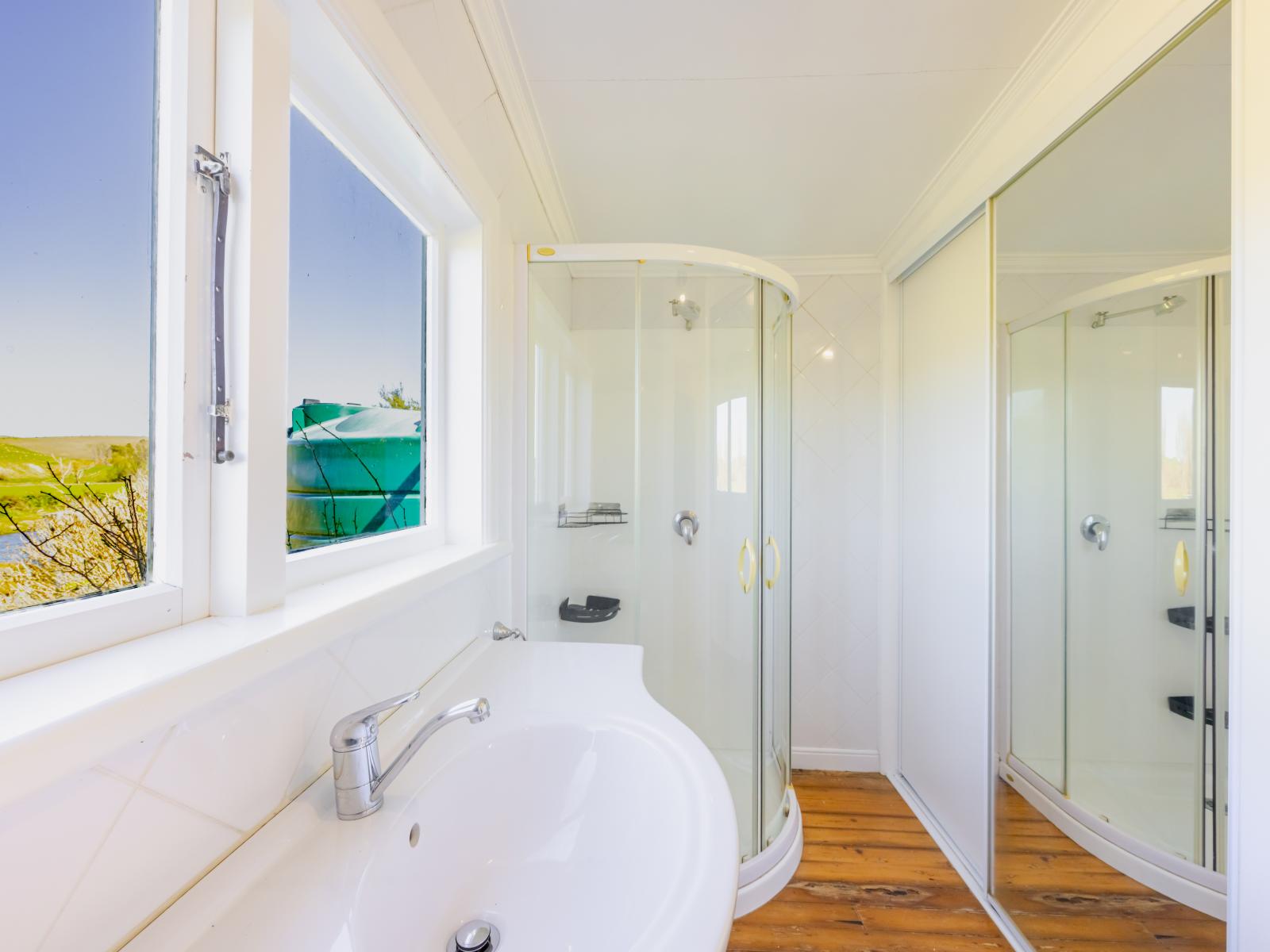 537 Lake Station Road, Flemington