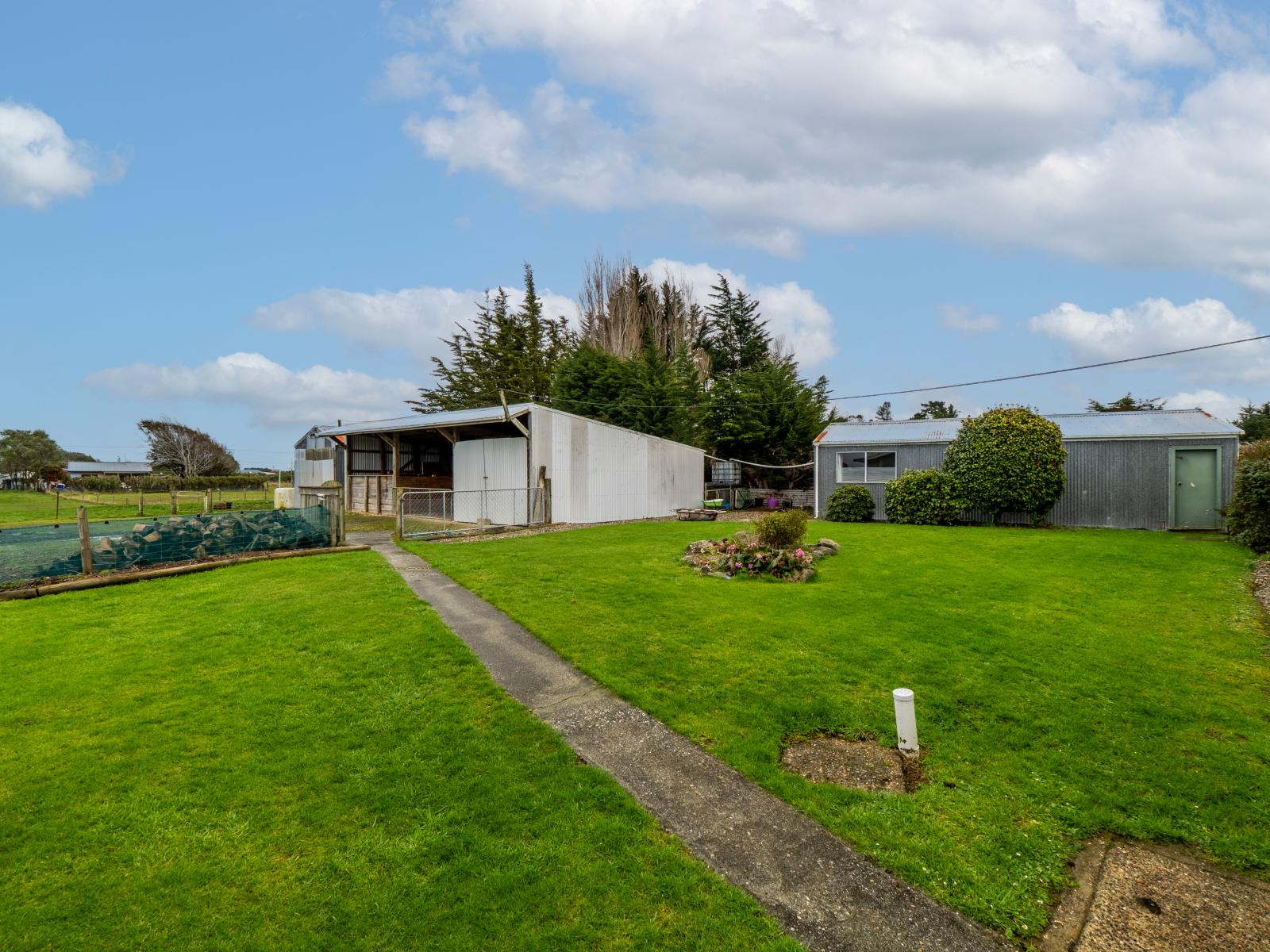 336 and 350 Scott Street, Tisbury