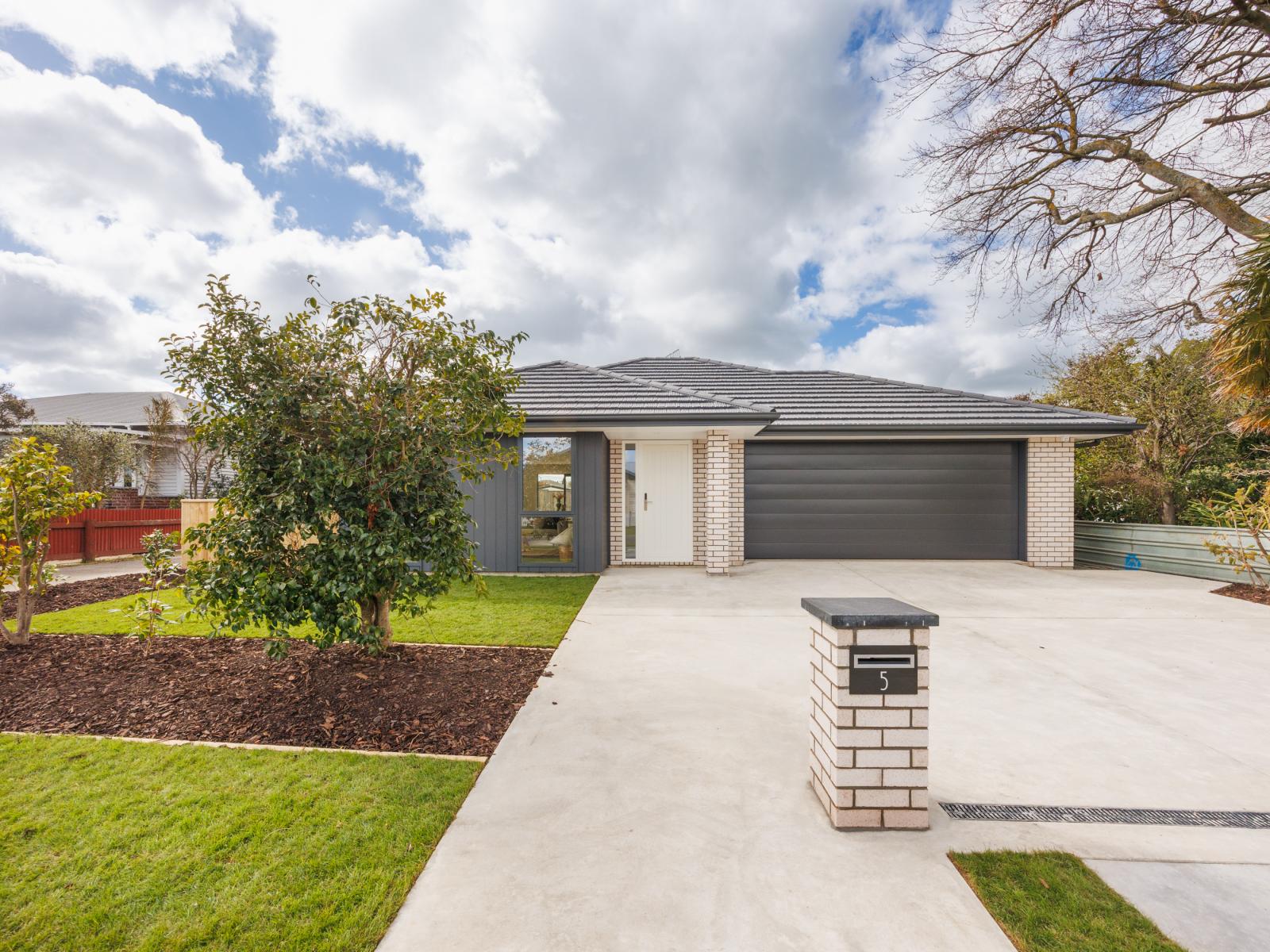 5 Denbigh Street, Feilding