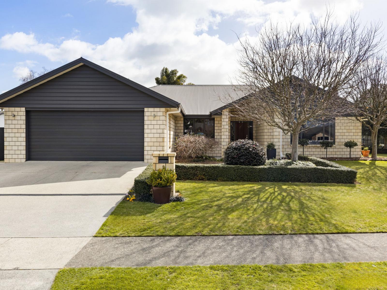 9 Cooper Crescent, Cambridge