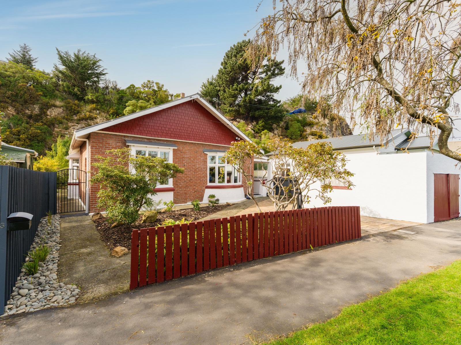 13 Rona Street, Saint Kilda