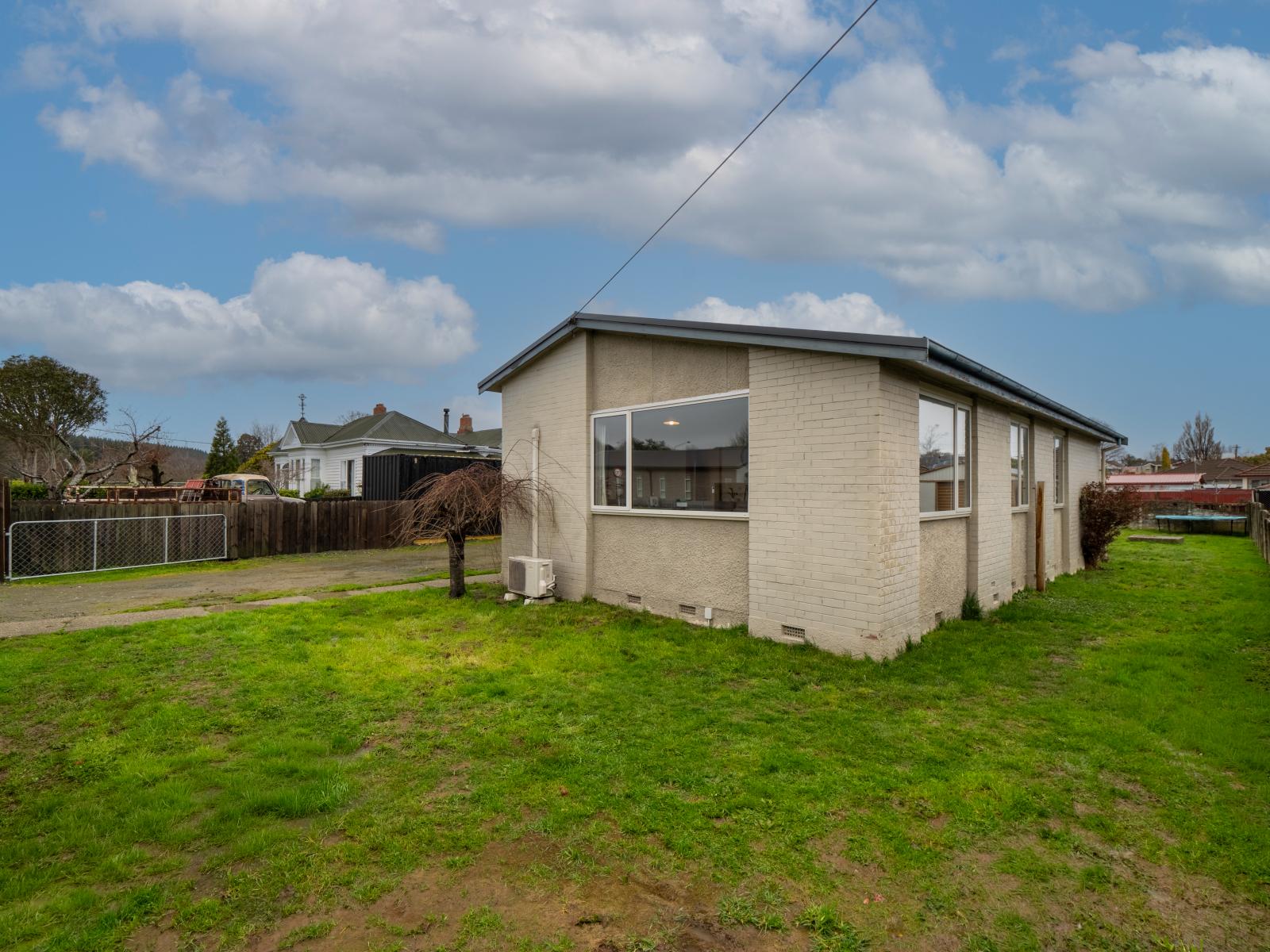 2 Hamilton Street, East Gore