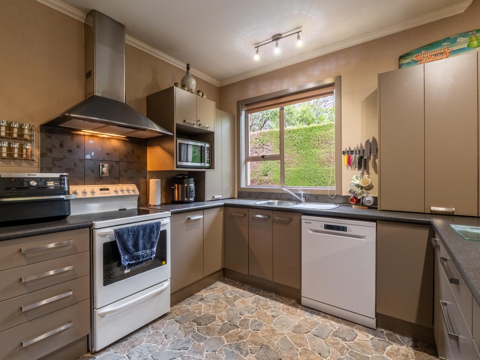 65 Wallacetown Lorneville Highway, Lorneville