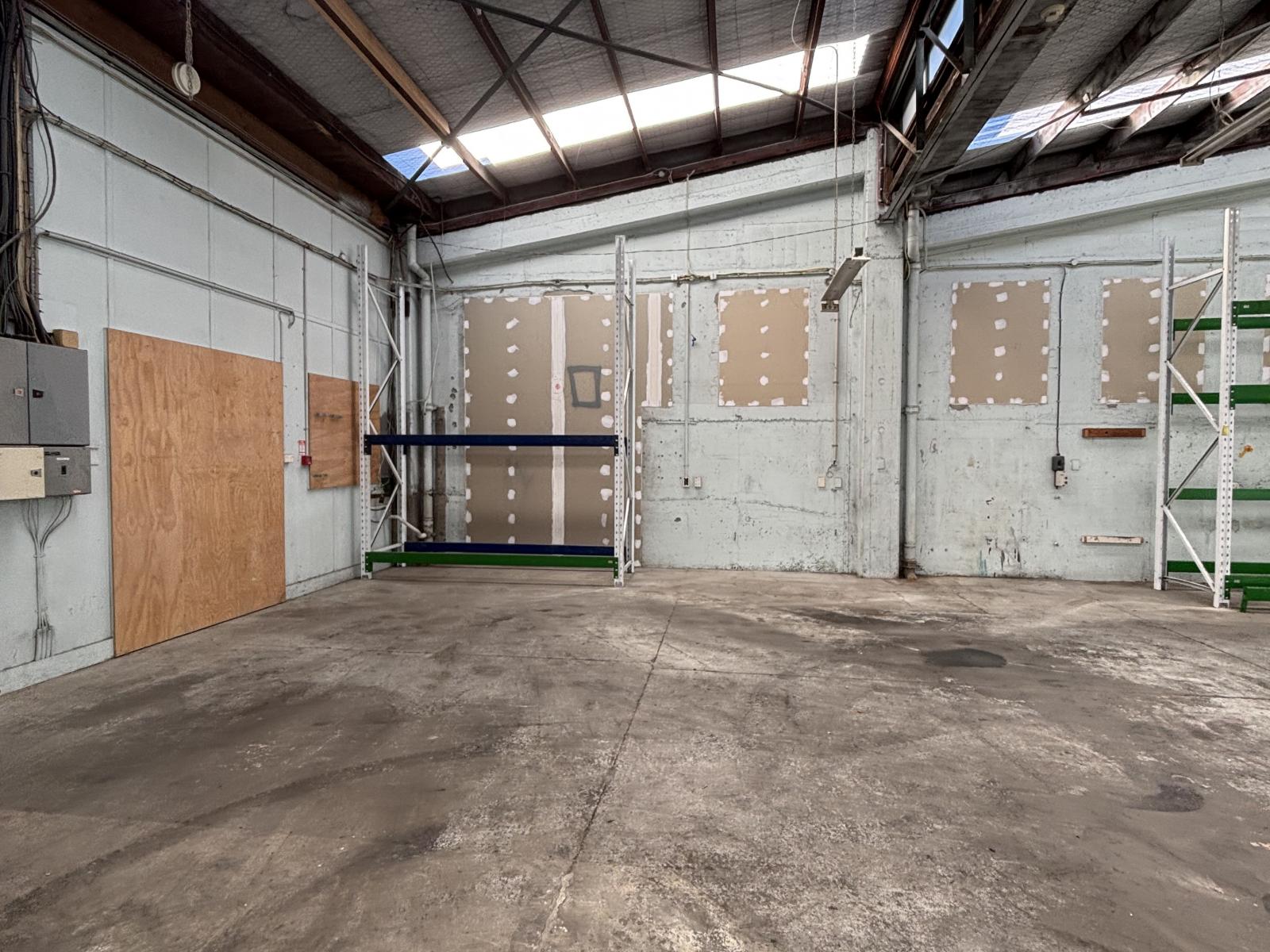 405 King Street North, Hastings