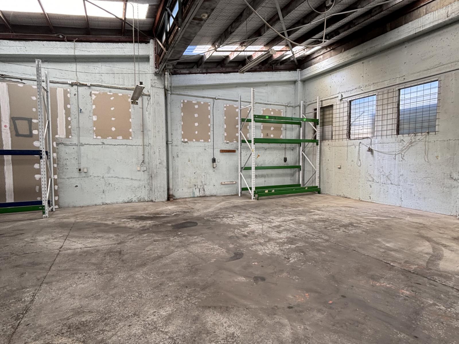 405 King Street North, Hastings