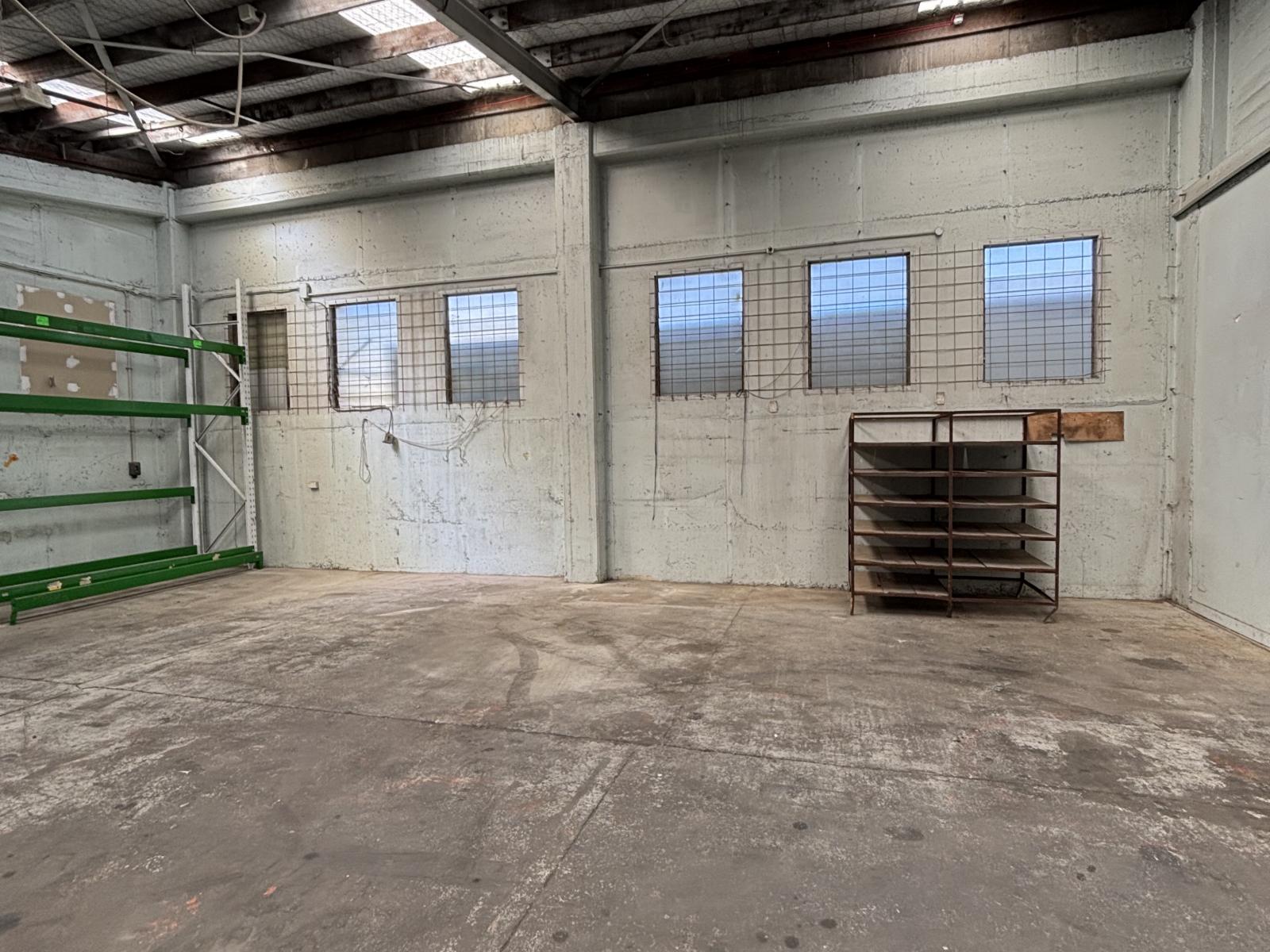 405 King Street North, Hastings