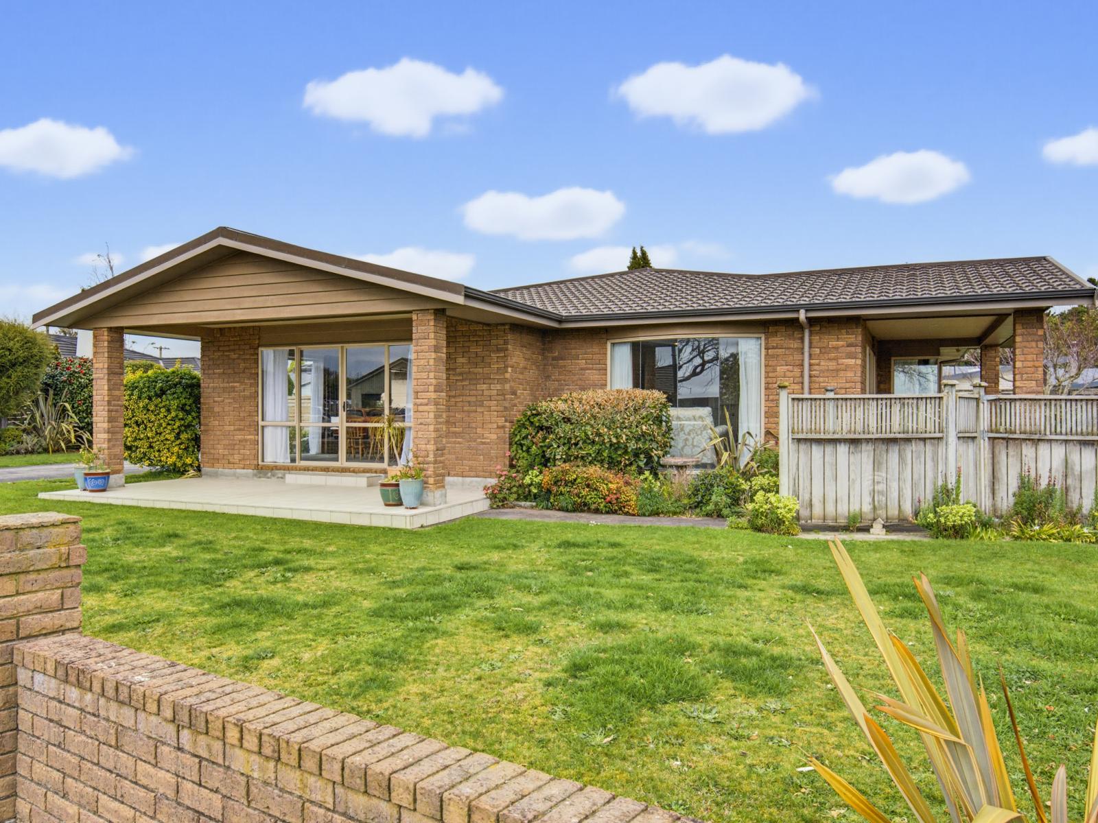 4 Corfe Castle Lane, Levin