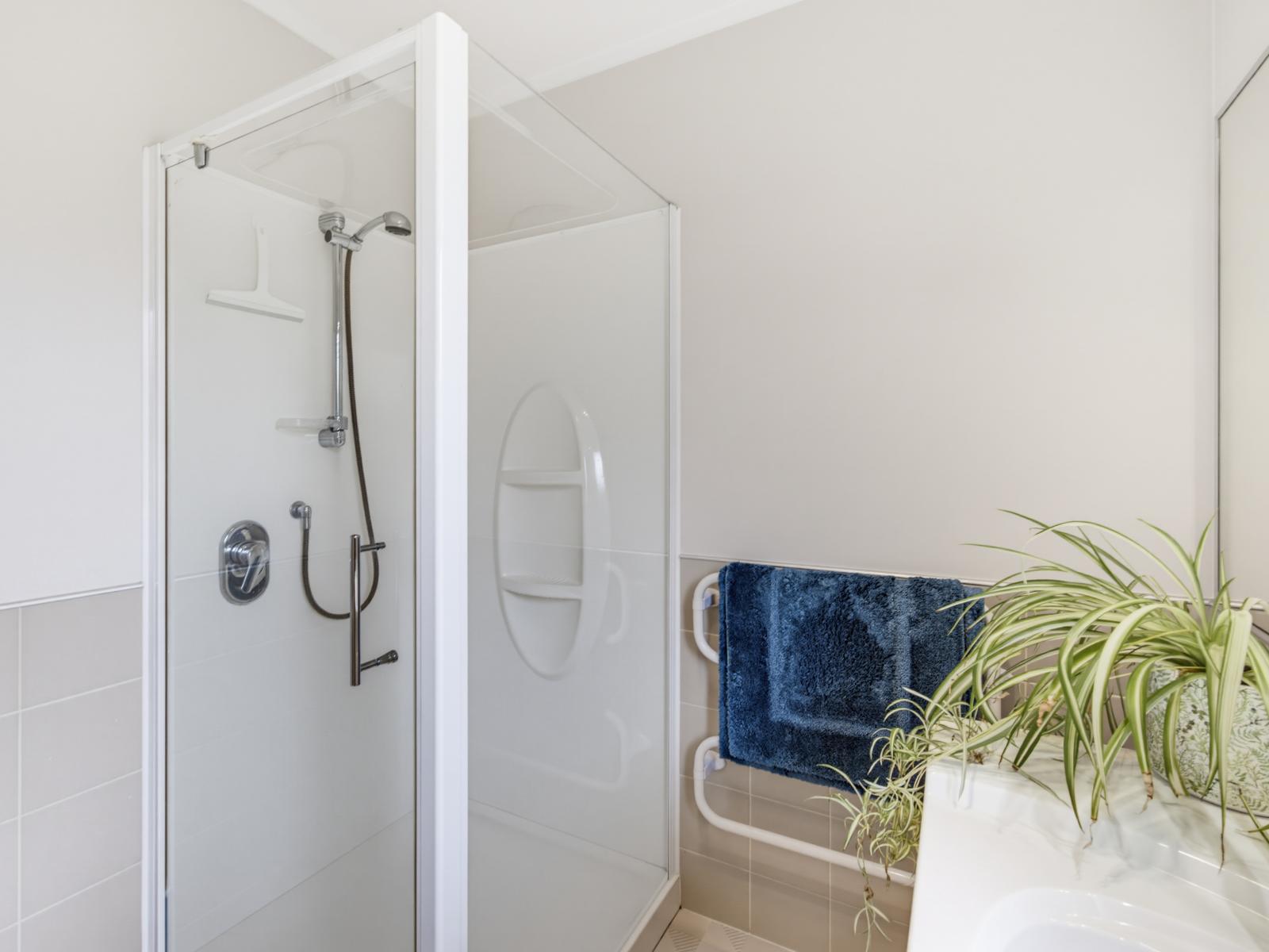 4 Corfe Castle Lane, Levin