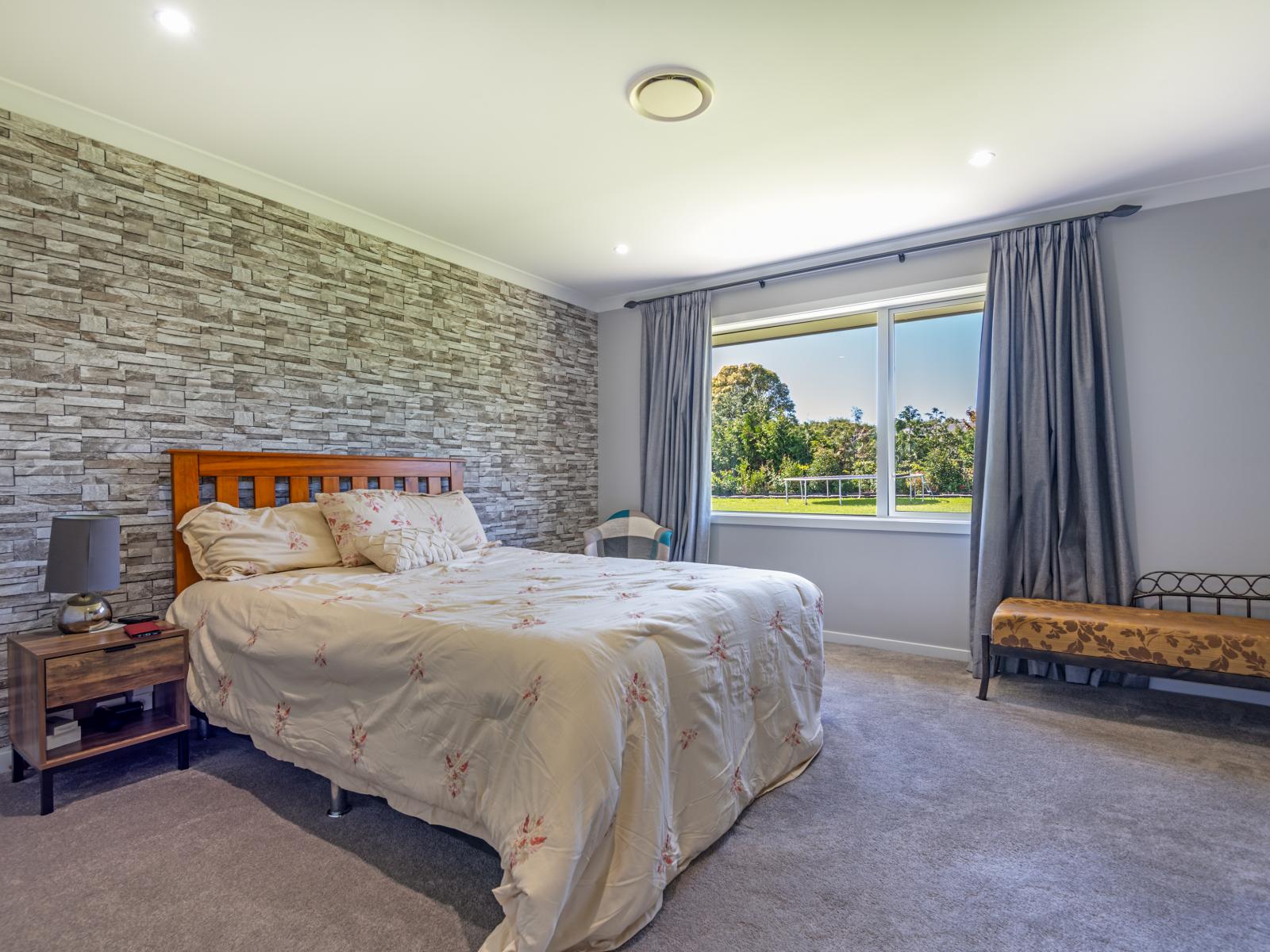 2 Tutakarae Road, Kelvin Grove