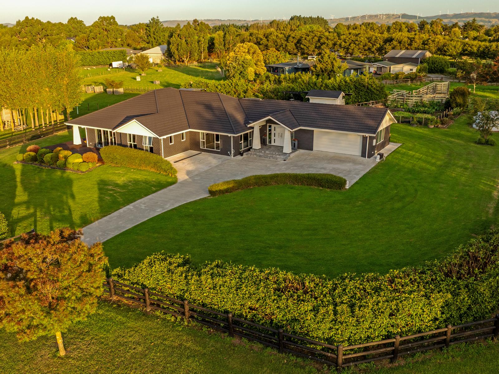 2 Tutakarae Road, Kelvin Grove