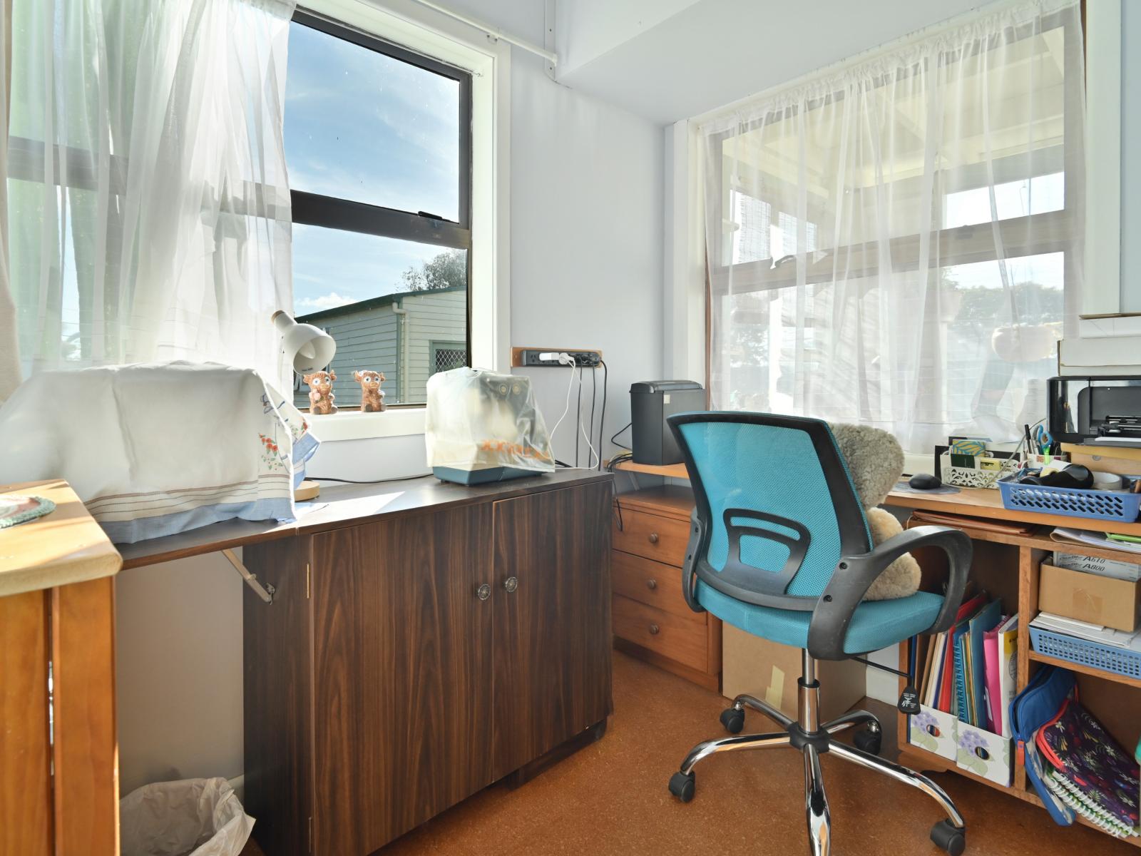 40 Downing Avenue, Pirimai
