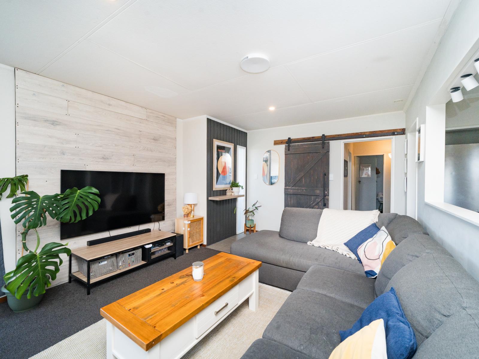 1 Sutherland Crescent, Westbrook