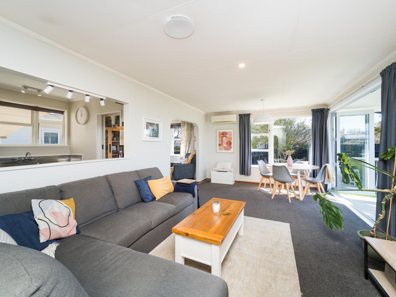 1 Sutherland Crescent, Westbrook
