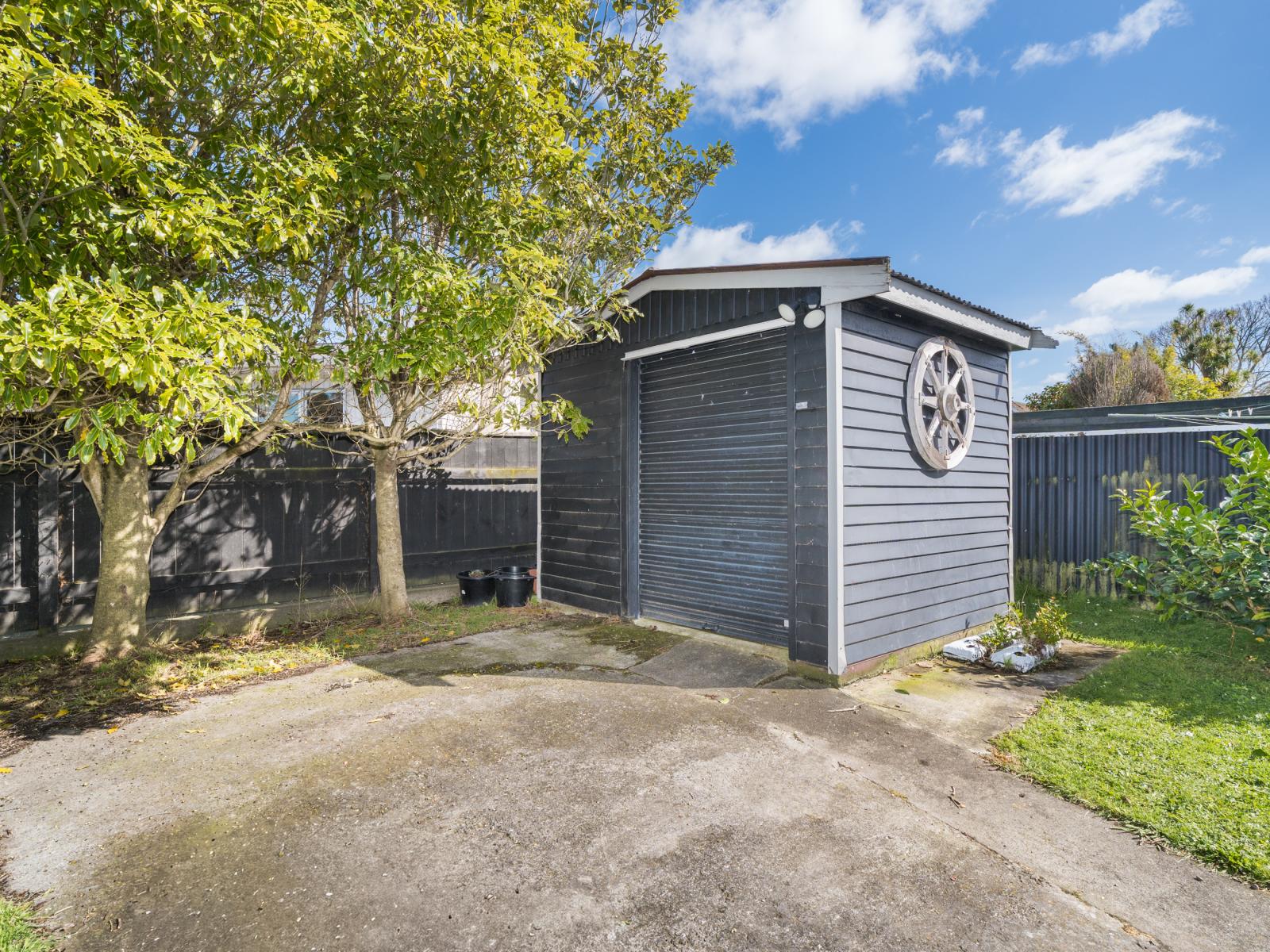 1 Sutherland Crescent, Westbrook