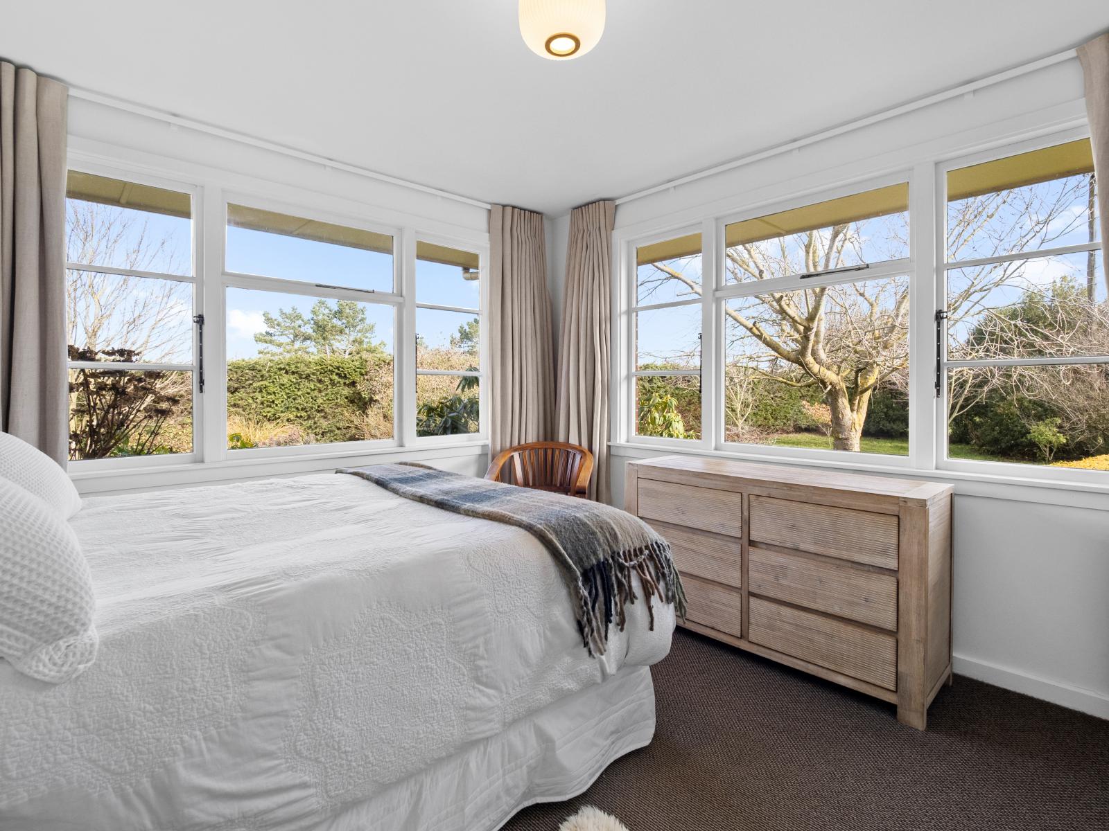 2898 Thompsons Track, Lauriston