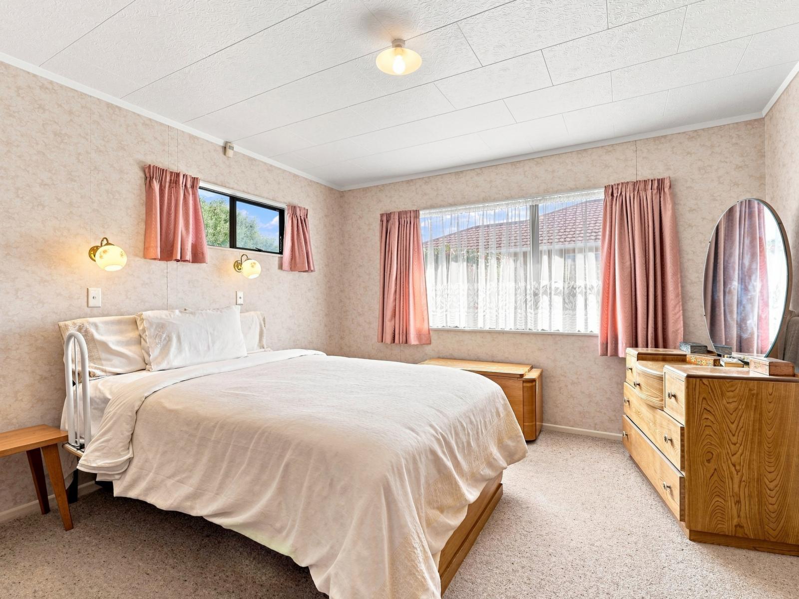 39 Treadwell Street, Springvale
