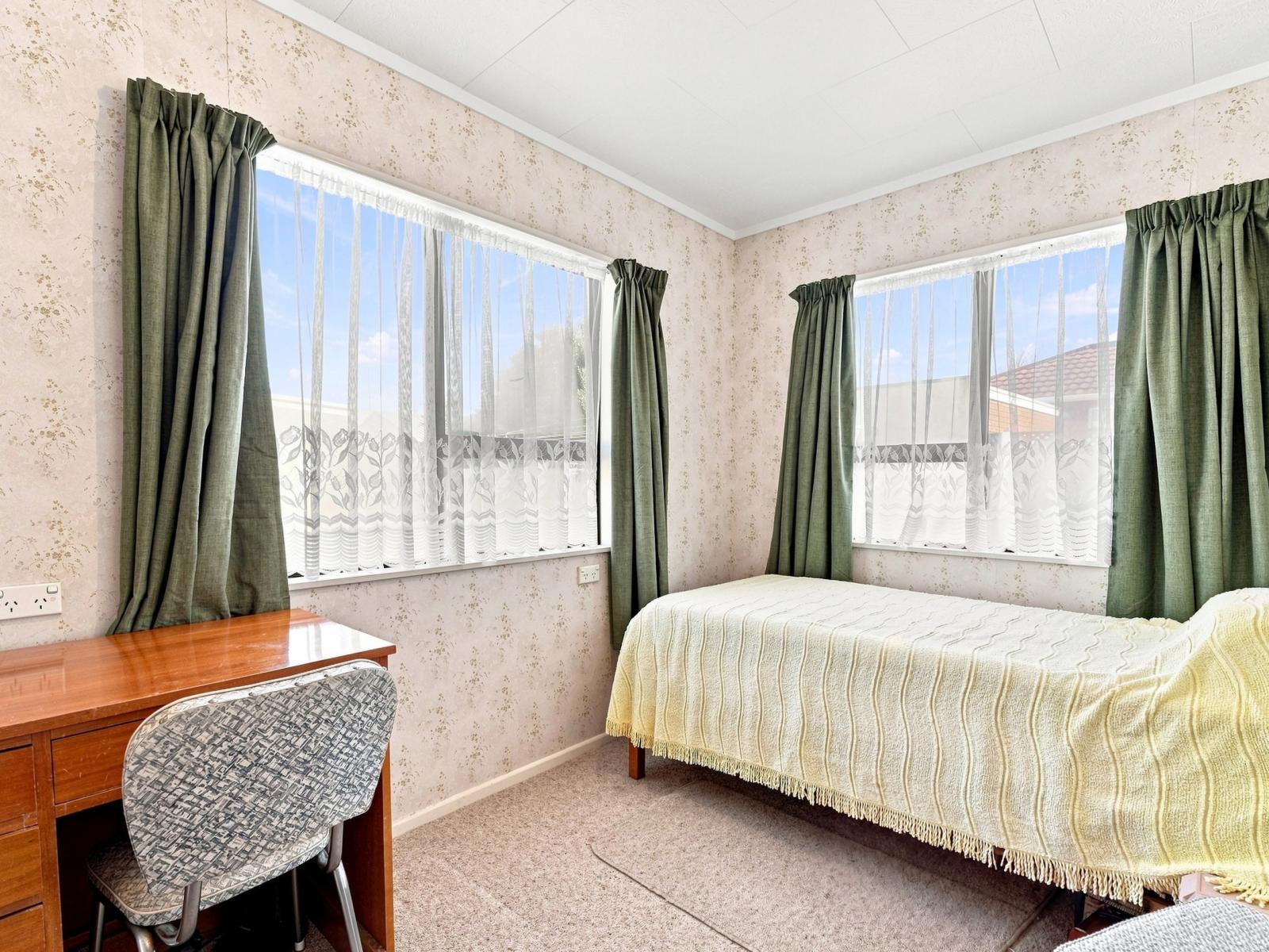 39 Treadwell Street, Springvale