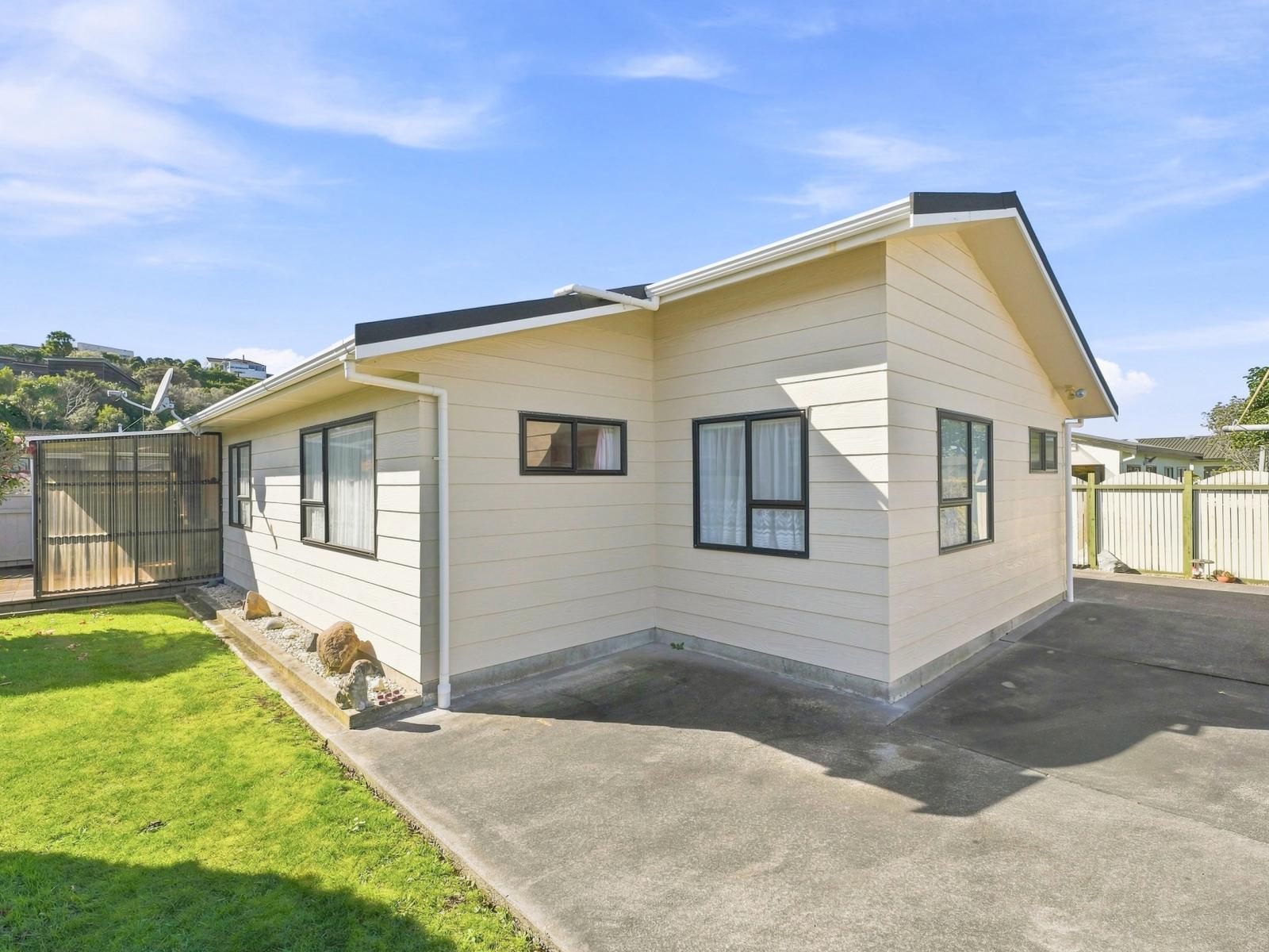 39 Treadwell Street, Springvale