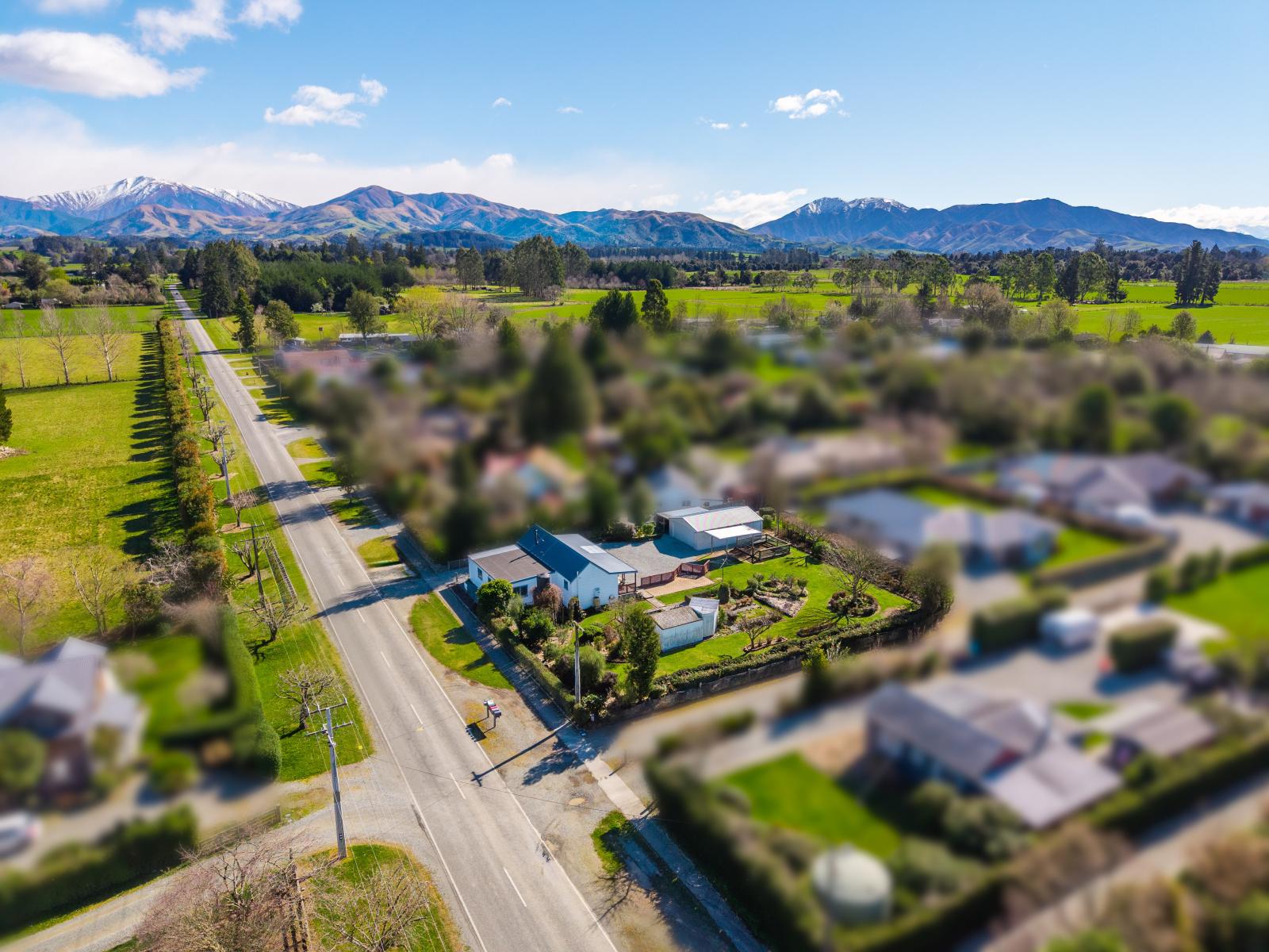590 Woodbury Road, Woodbury