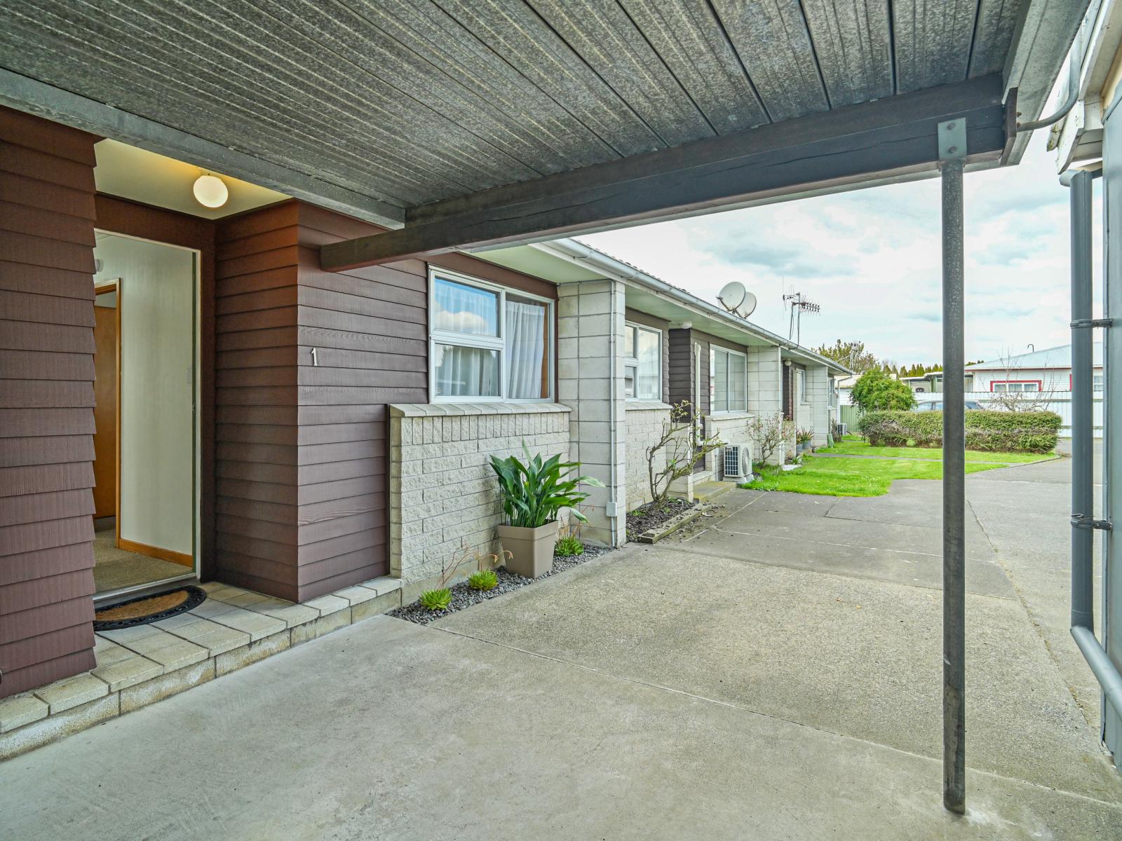 Unit 1, 805 Francis Hicks Avenue, Raureka