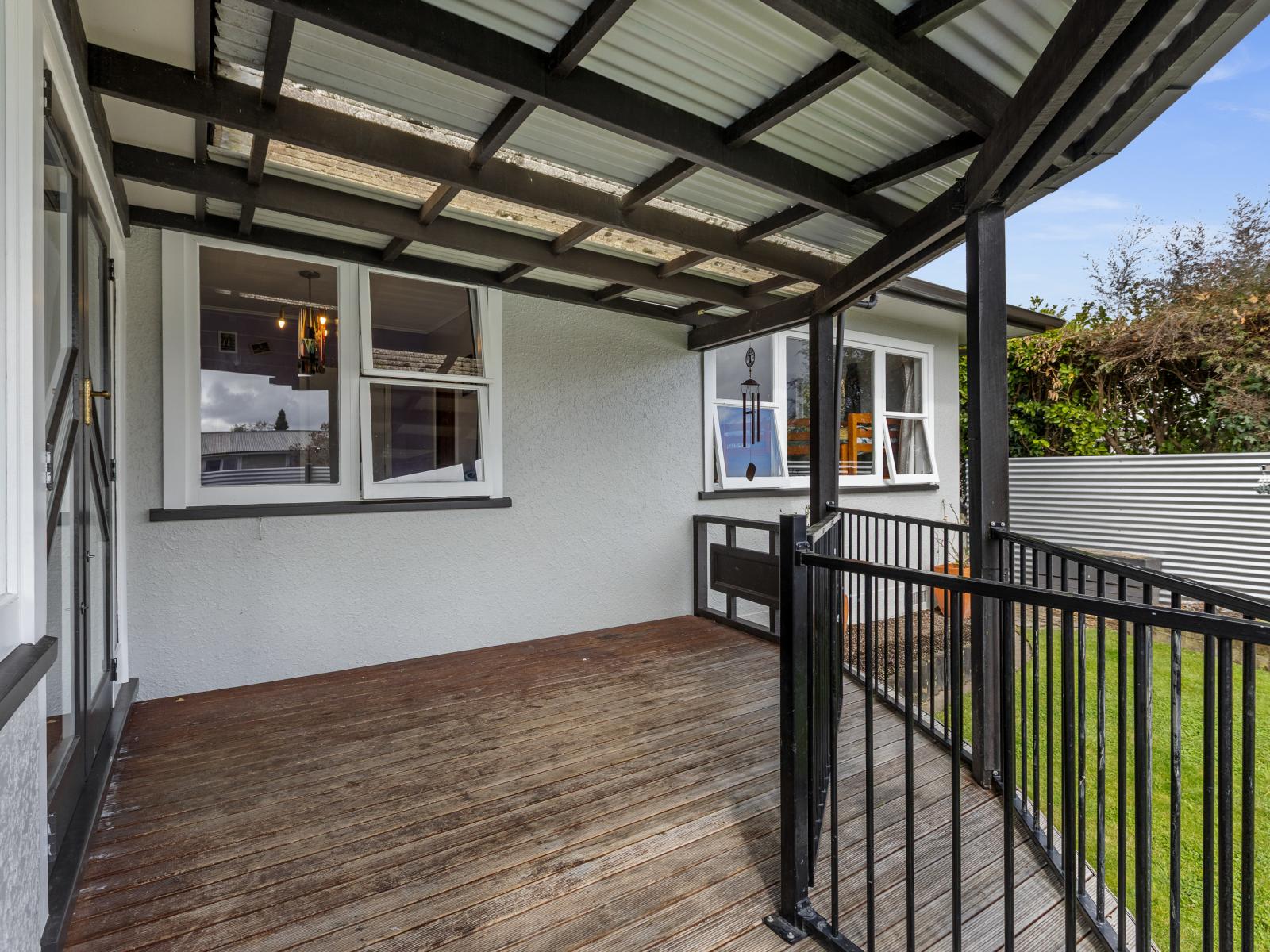 1305 Briggs Place, Mayfair