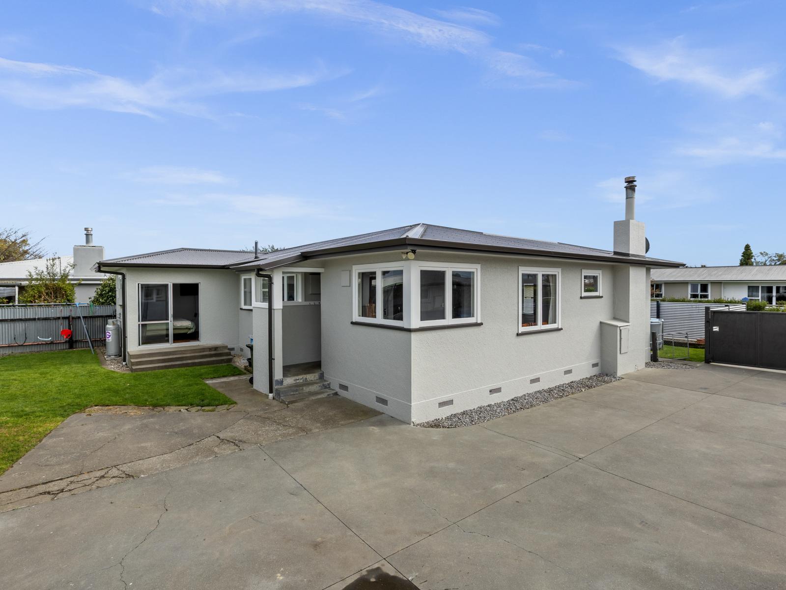 1305 Briggs Place, Mayfair
