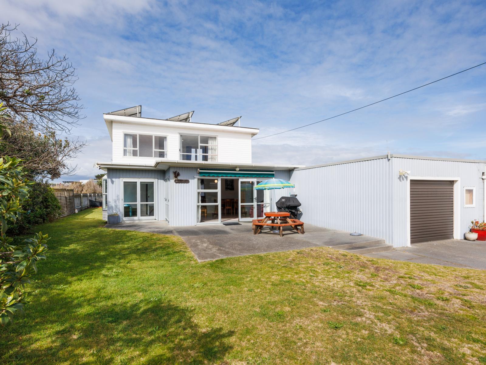 31 Hunia Terrace, Himatangi Beach
