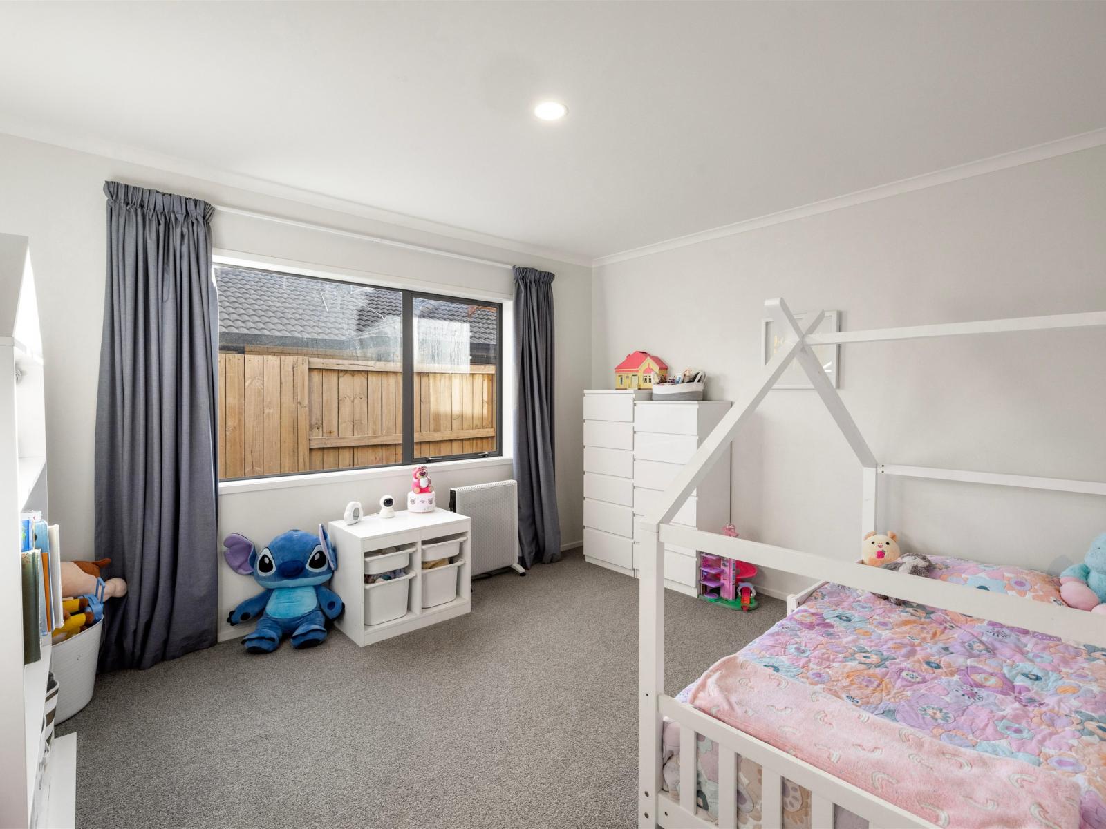 33 Golden Sands Drive, Papamoa