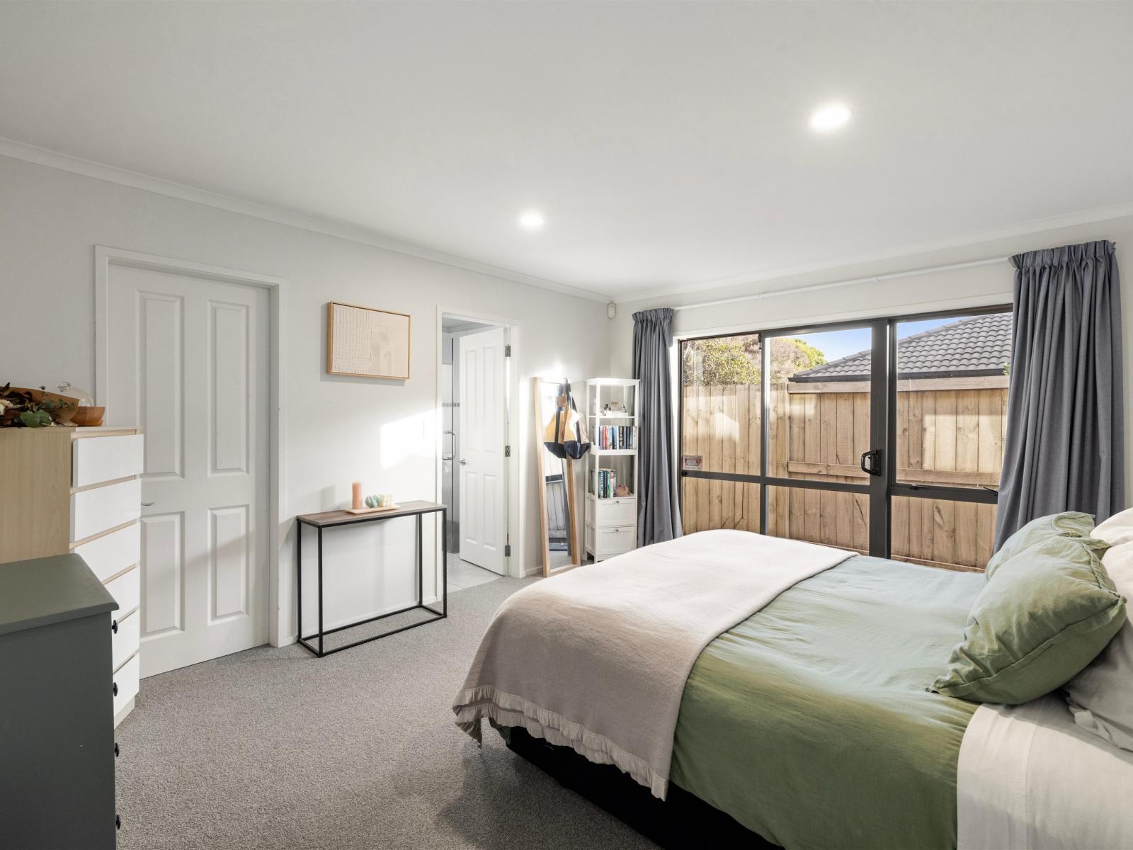 33 Golden Sands Drive, Papamoa