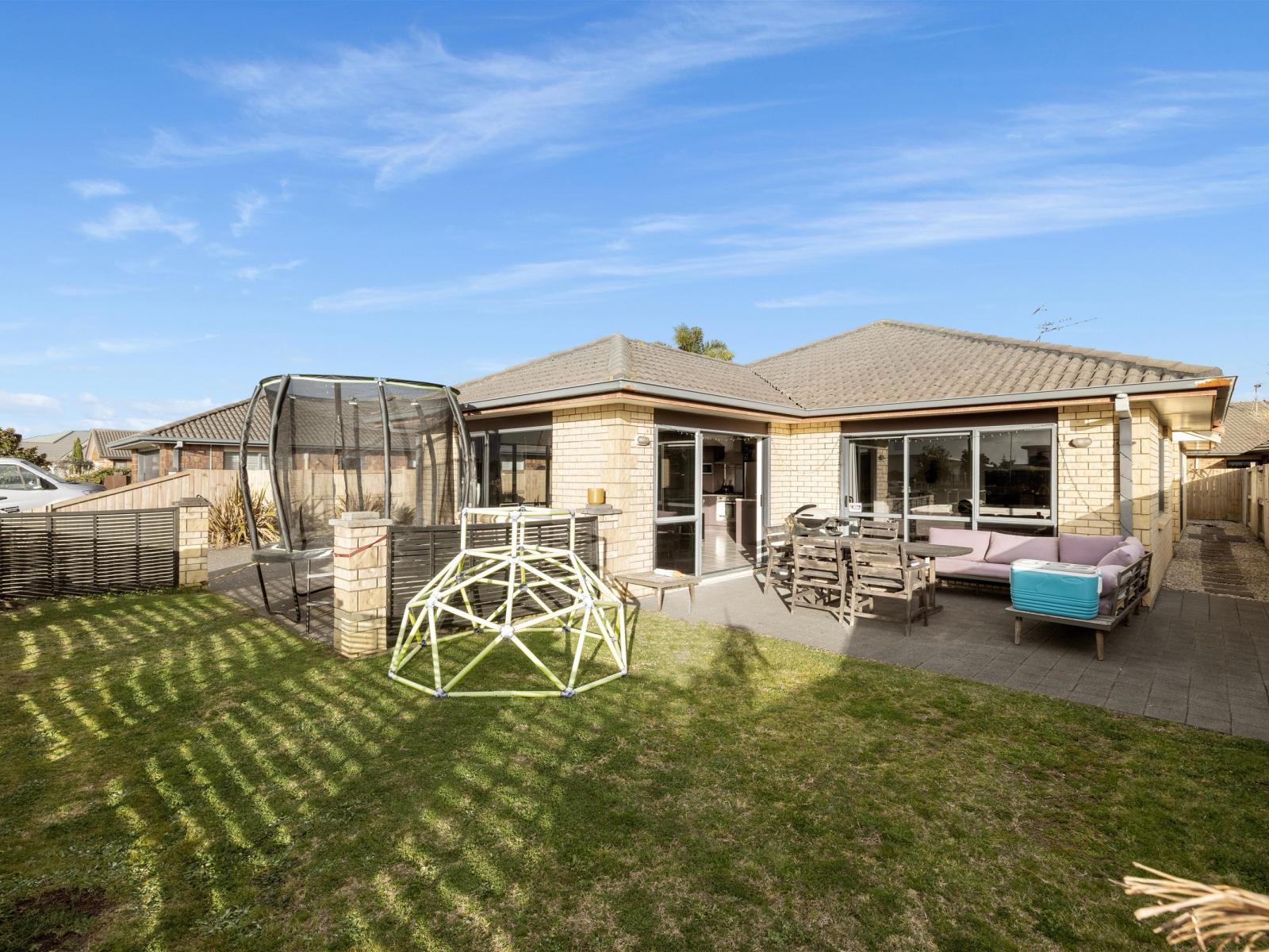 33 Golden Sands Drive, Papamoa