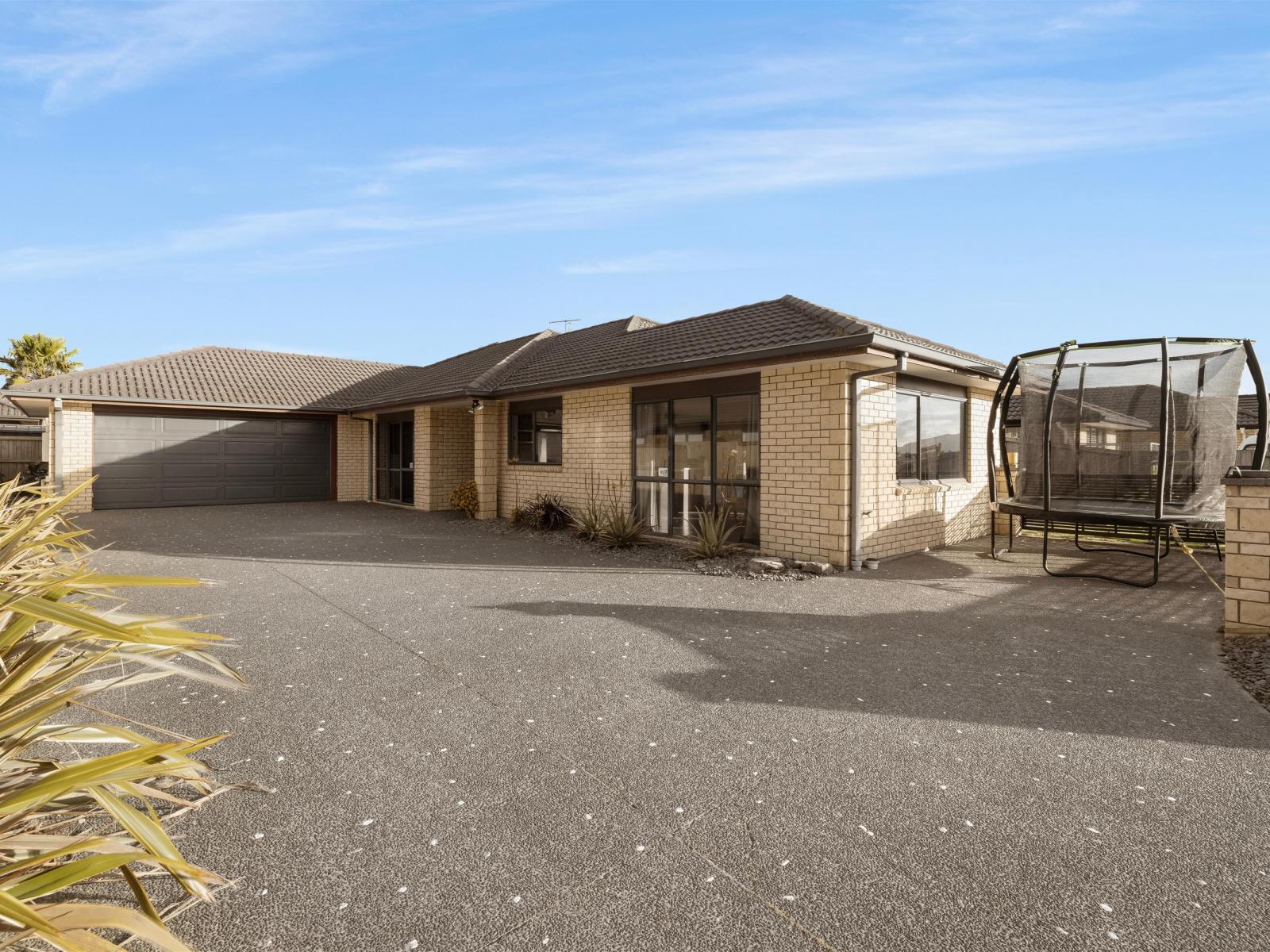 33 Golden Sands Drive, Papamoa