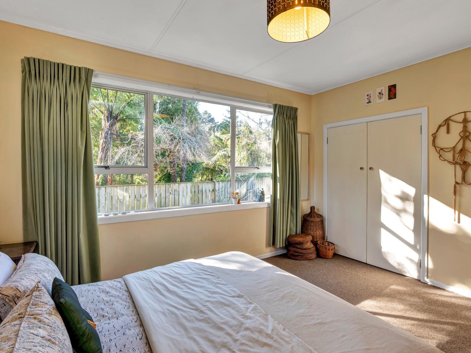5a Marina Grove, Frankleigh Park