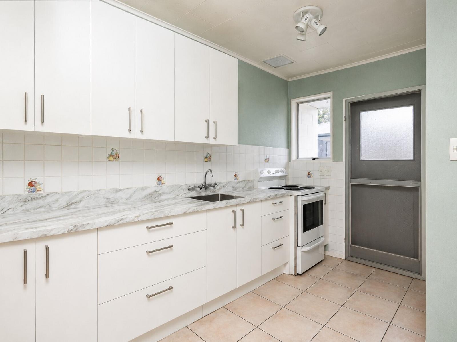 Unit 2, 12 Caxton Street, Onekawa