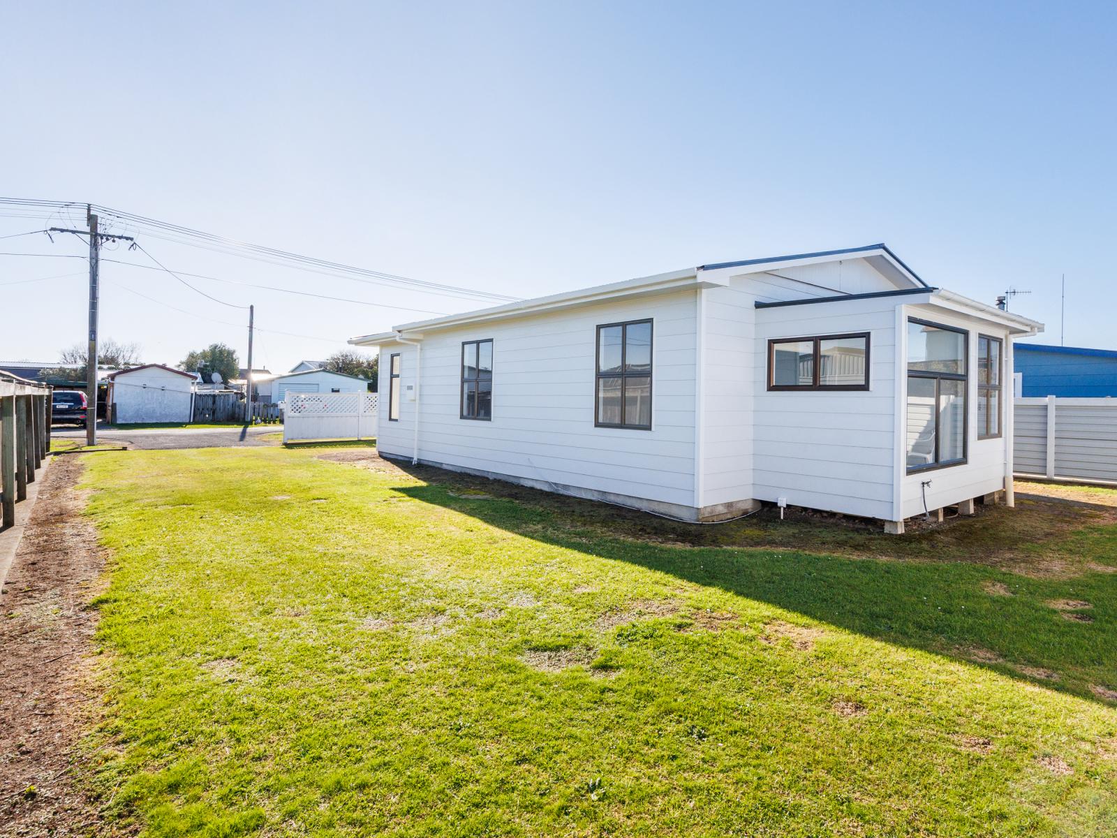 1 Warren Street, Foxton Beach