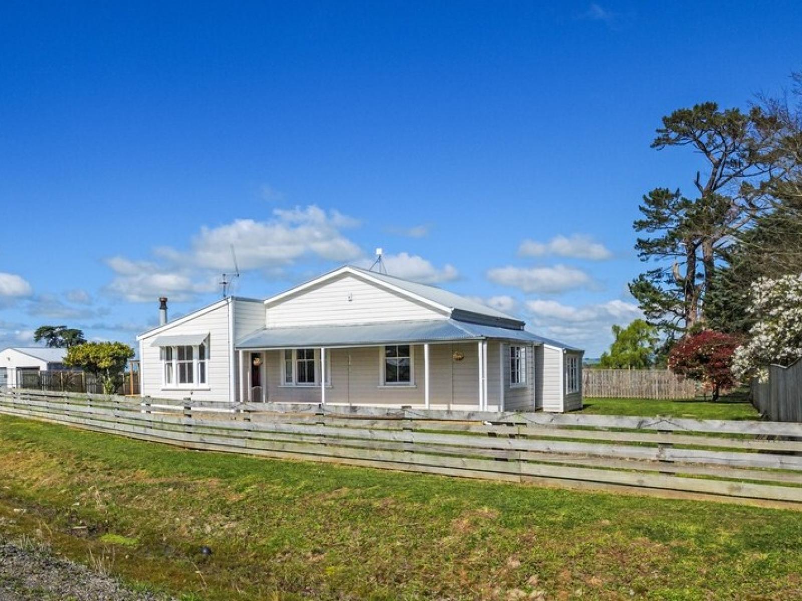 12 Latha Grove, Woodville