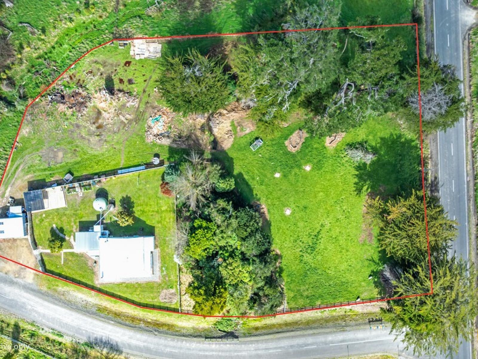 12 Latha Grove, Woodville