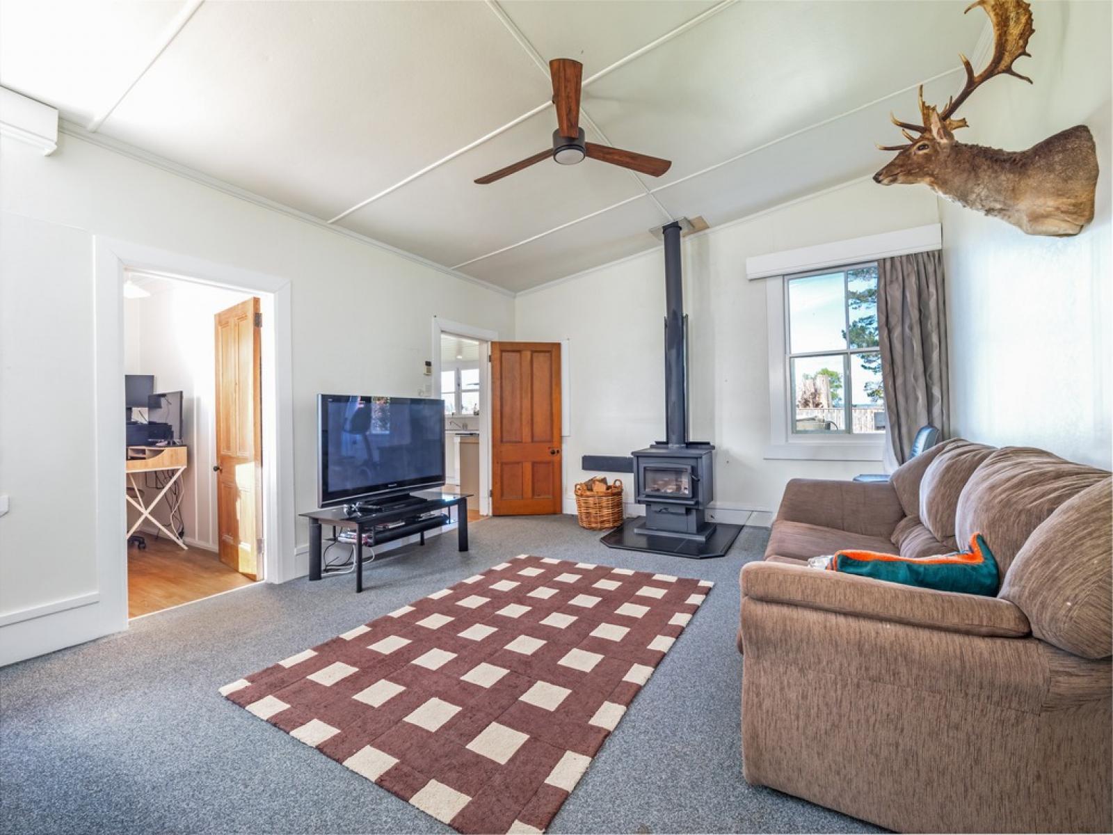 12 Latha Grove, Woodville