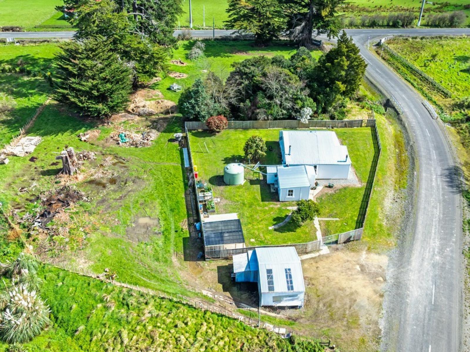 12 Latha Grove, Woodville