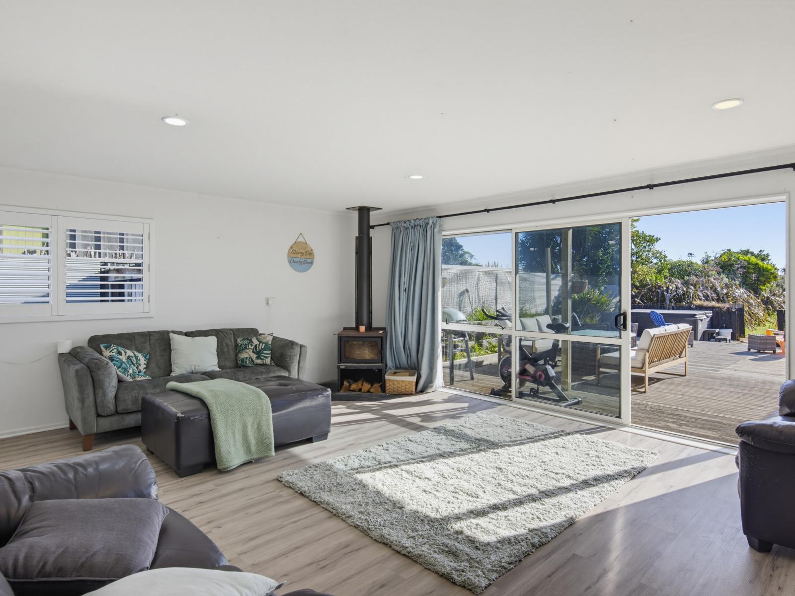11 Rodney Avenue, Te Horo Beach