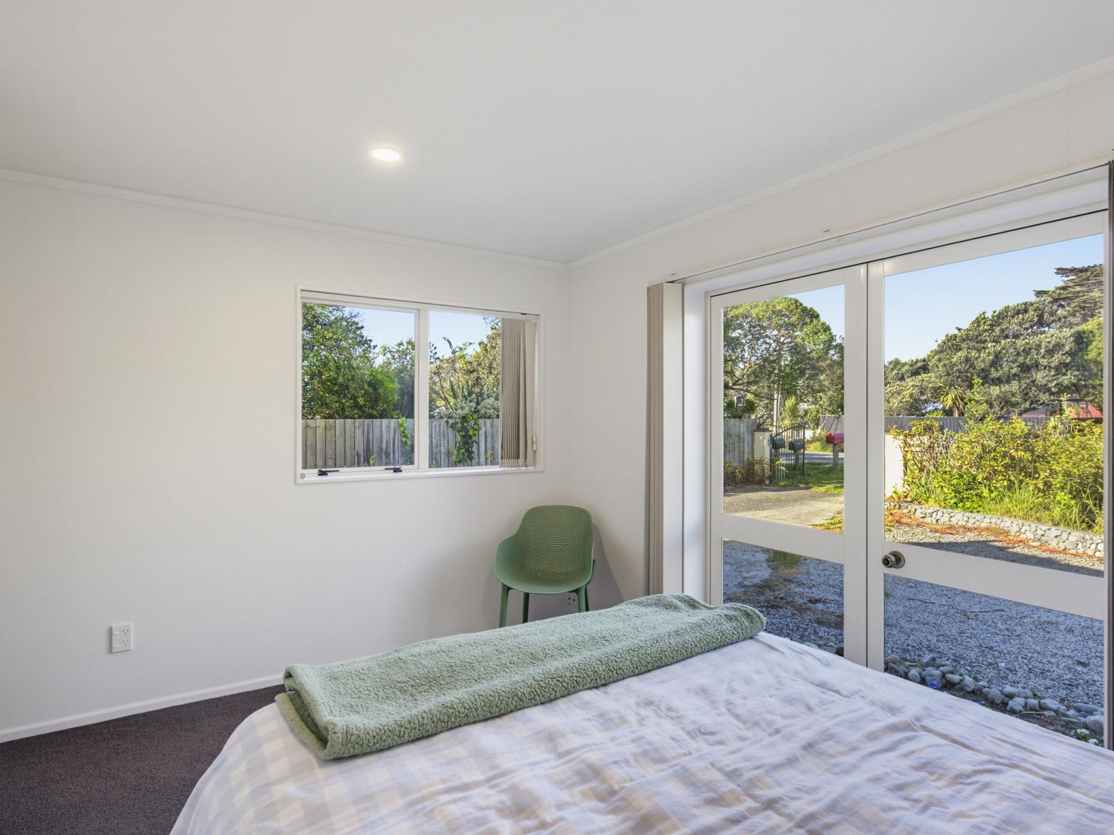11 Rodney Avenue, Te Horo Beach