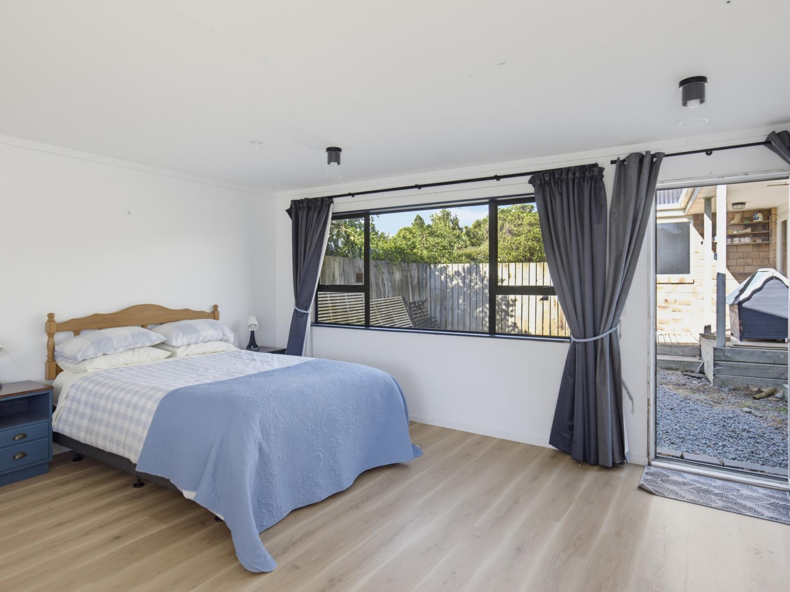 11 Rodney Avenue, Te Horo Beach
