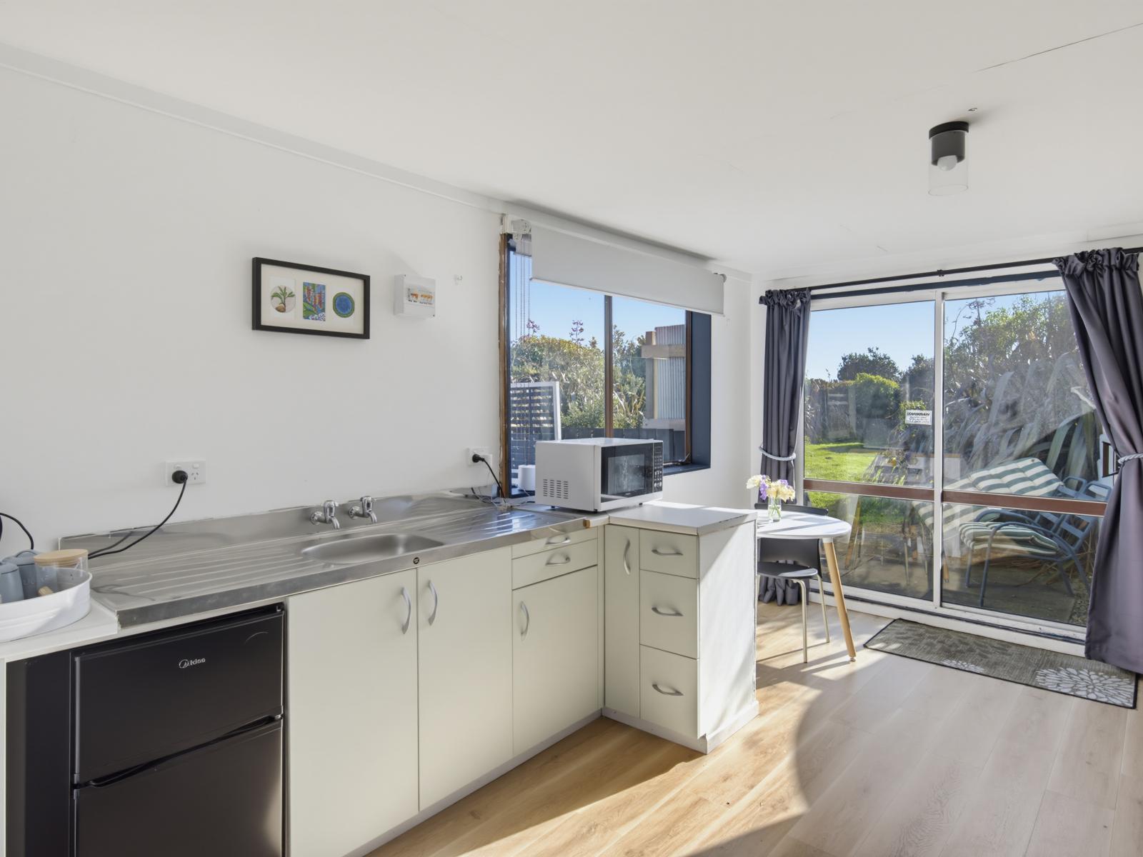 11 Rodney Avenue, Te Horo Beach