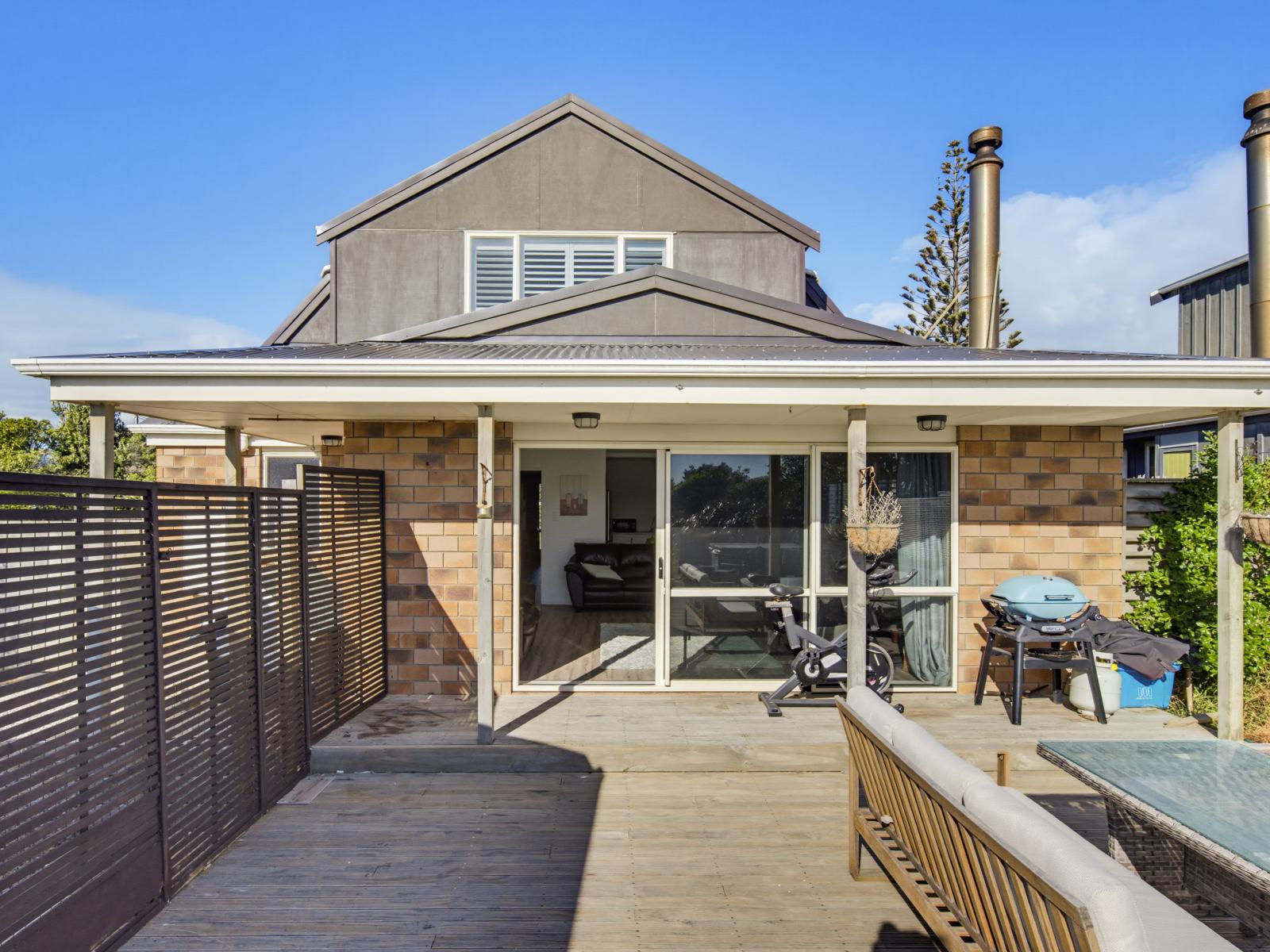 11 Rodney Avenue, Te Horo Beach