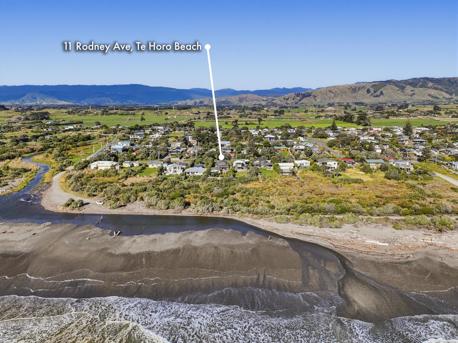 11 Rodney Avenue, Te Horo Beach