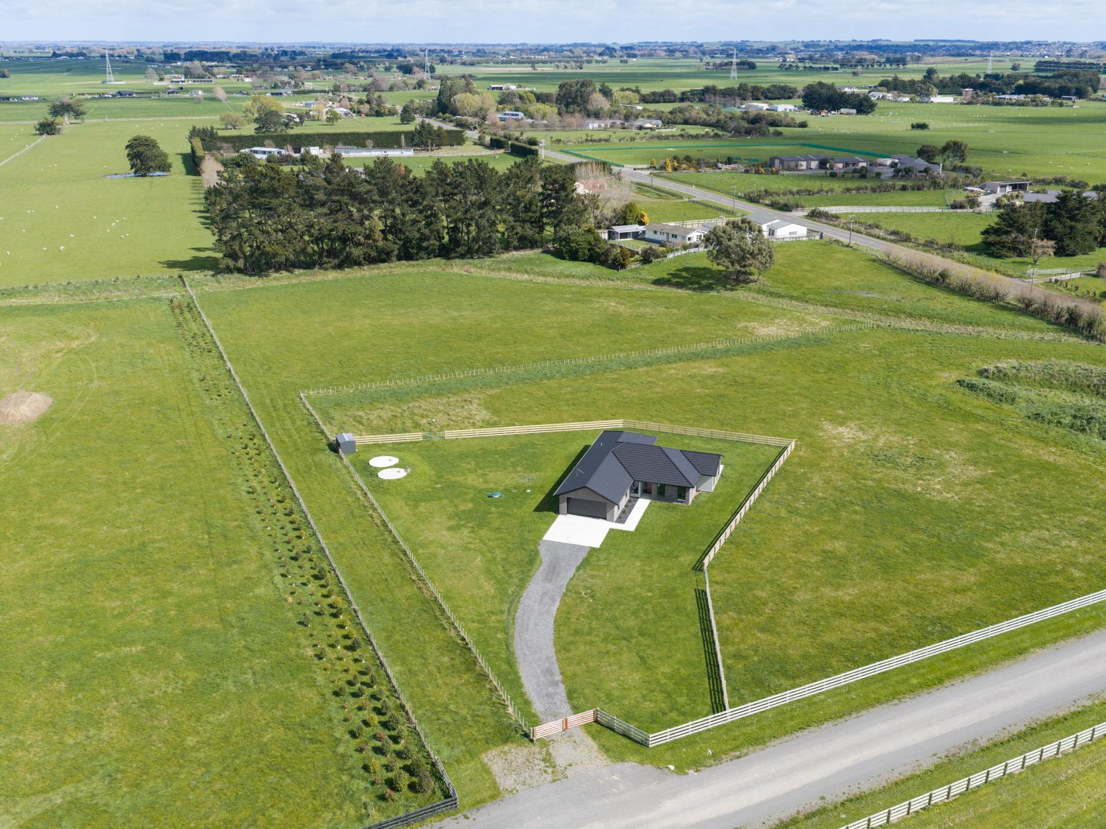 4 Tirohanga Lane, Aorangi