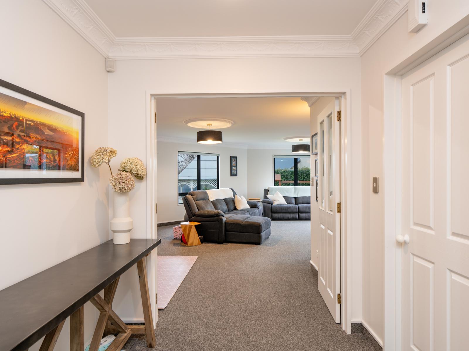 712 Queens Drive, Waikiwi