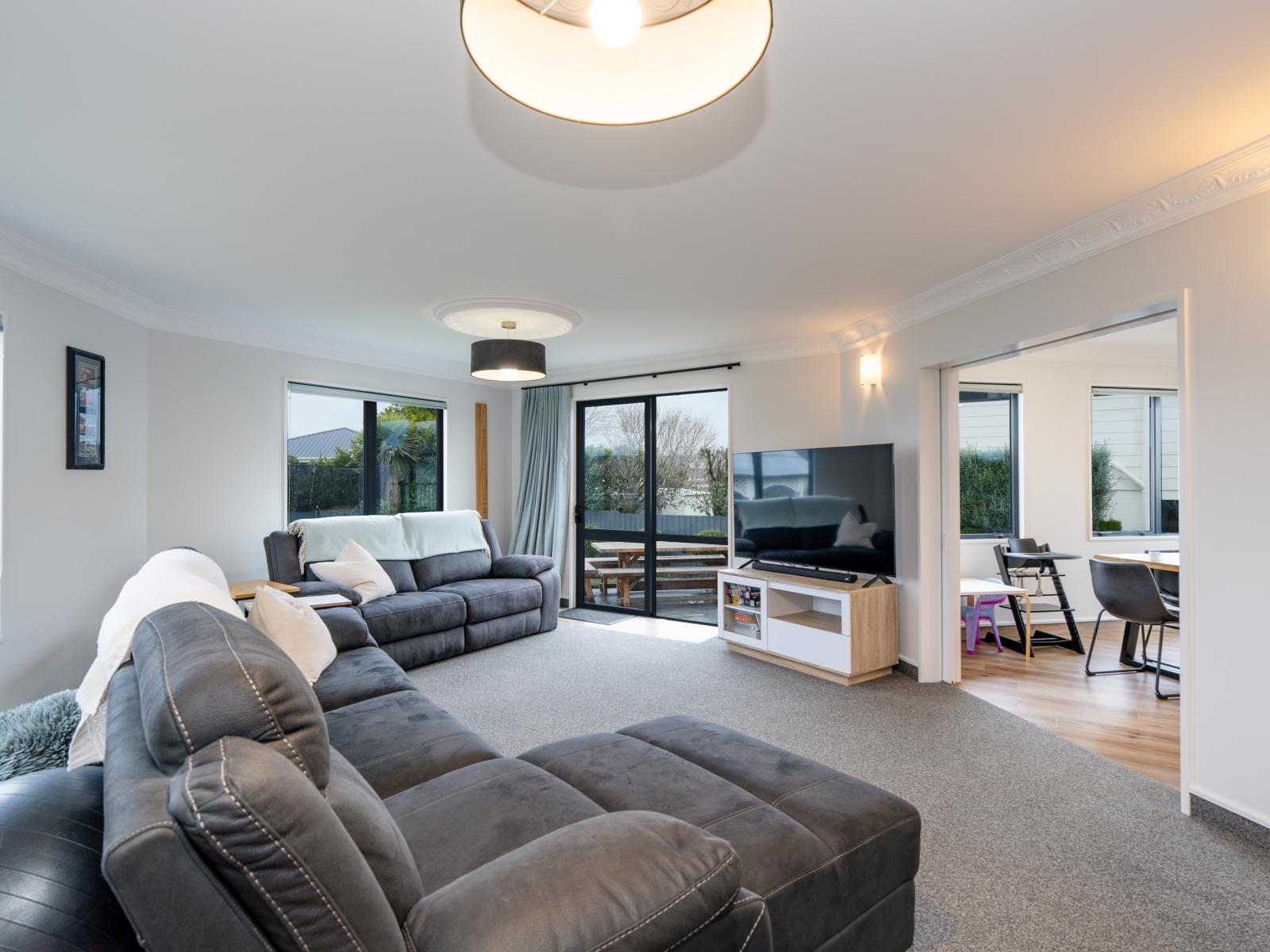 712 Queens Drive, Waikiwi