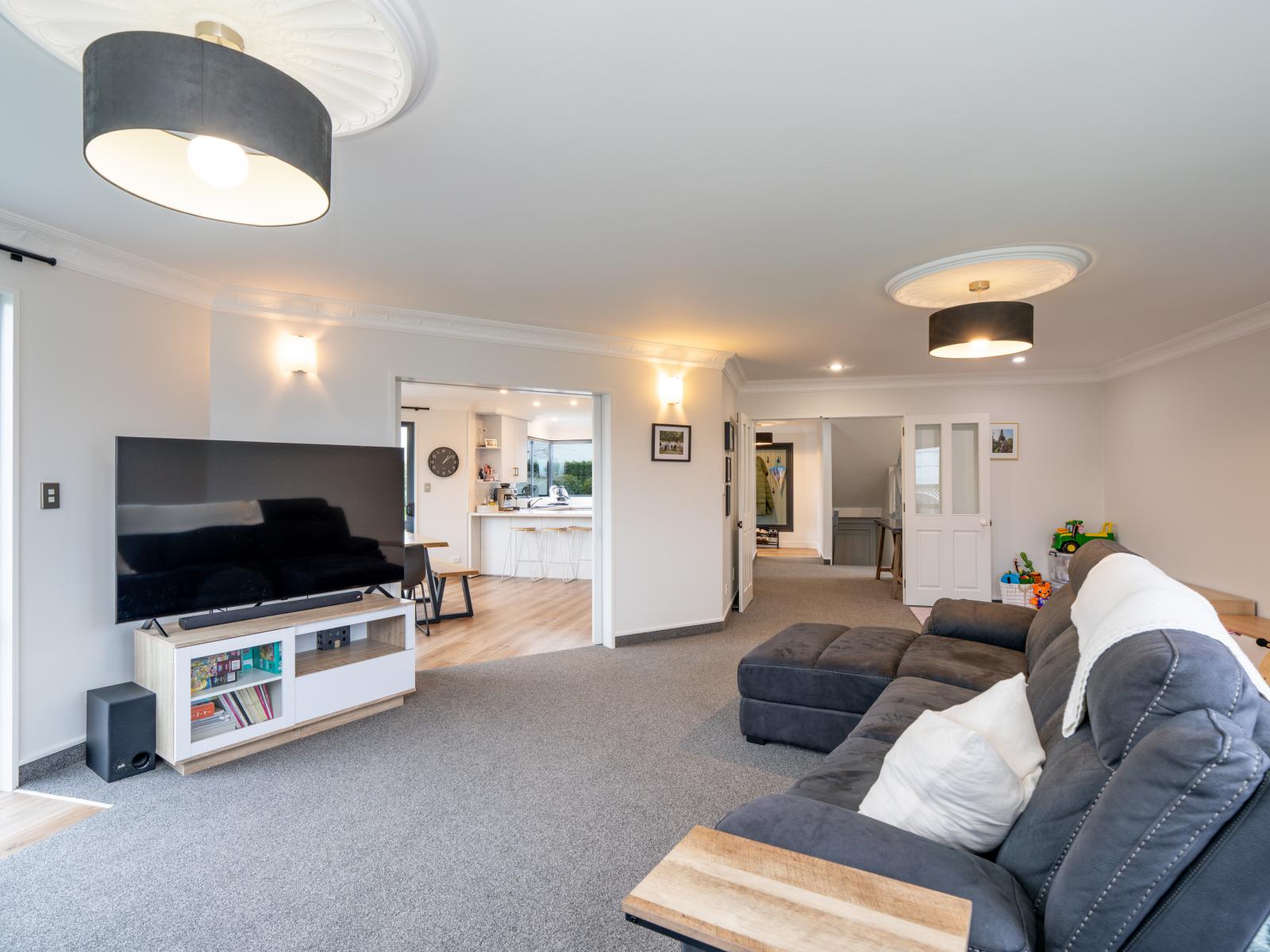 712 Queens Drive, Waikiwi