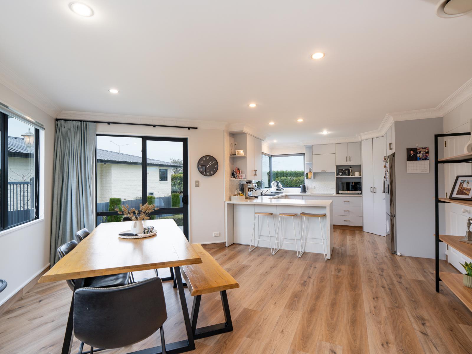 712 Queens Drive, Waikiwi