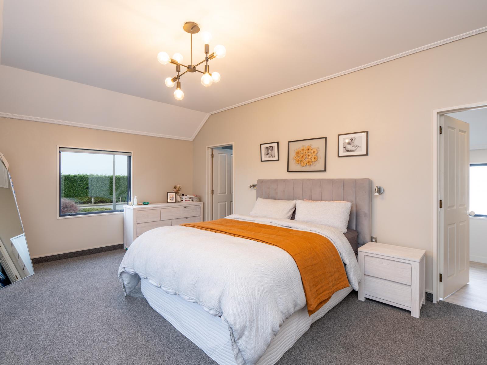 712 Queens Drive, Waikiwi